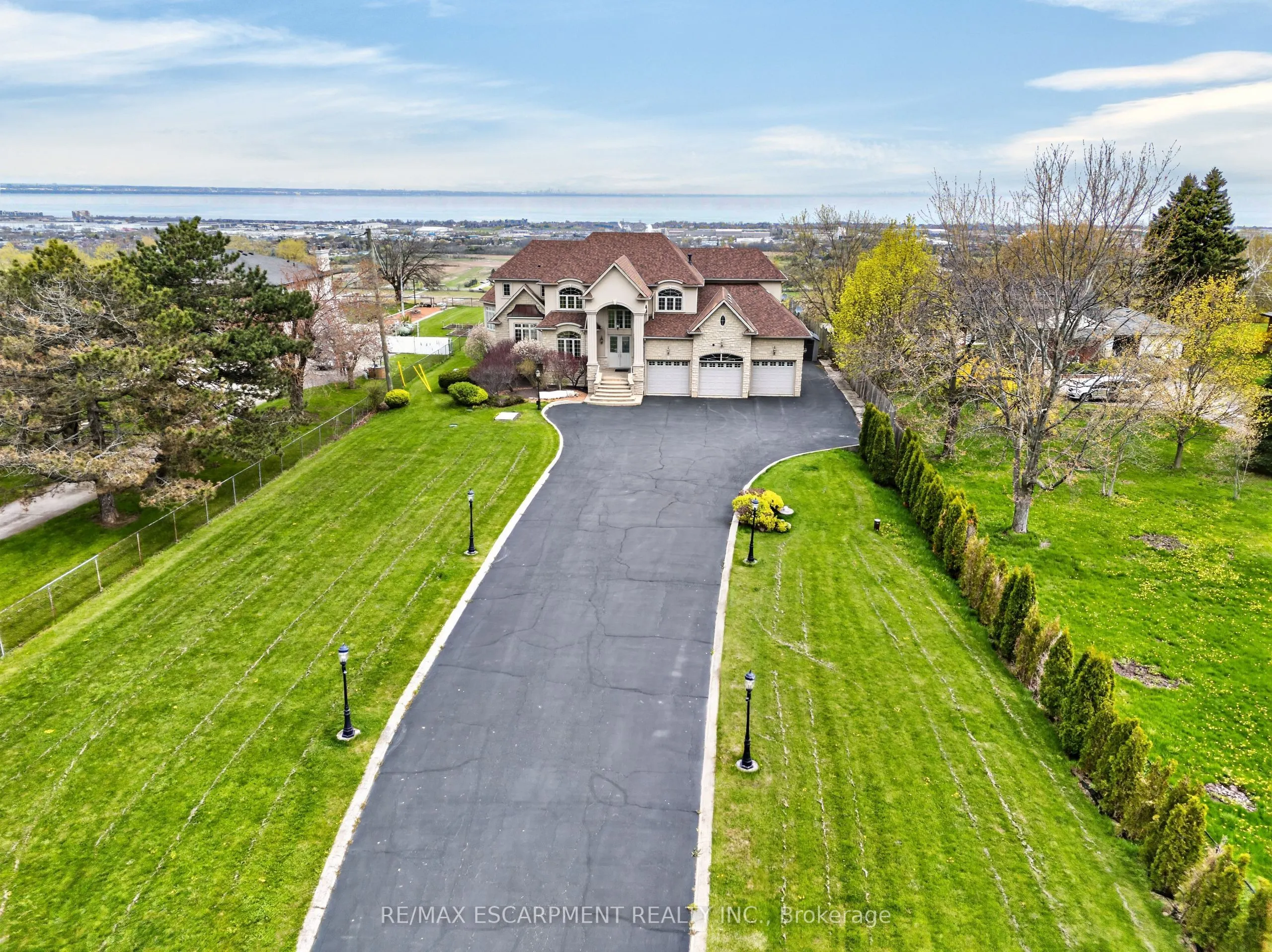 803 Ridge Road