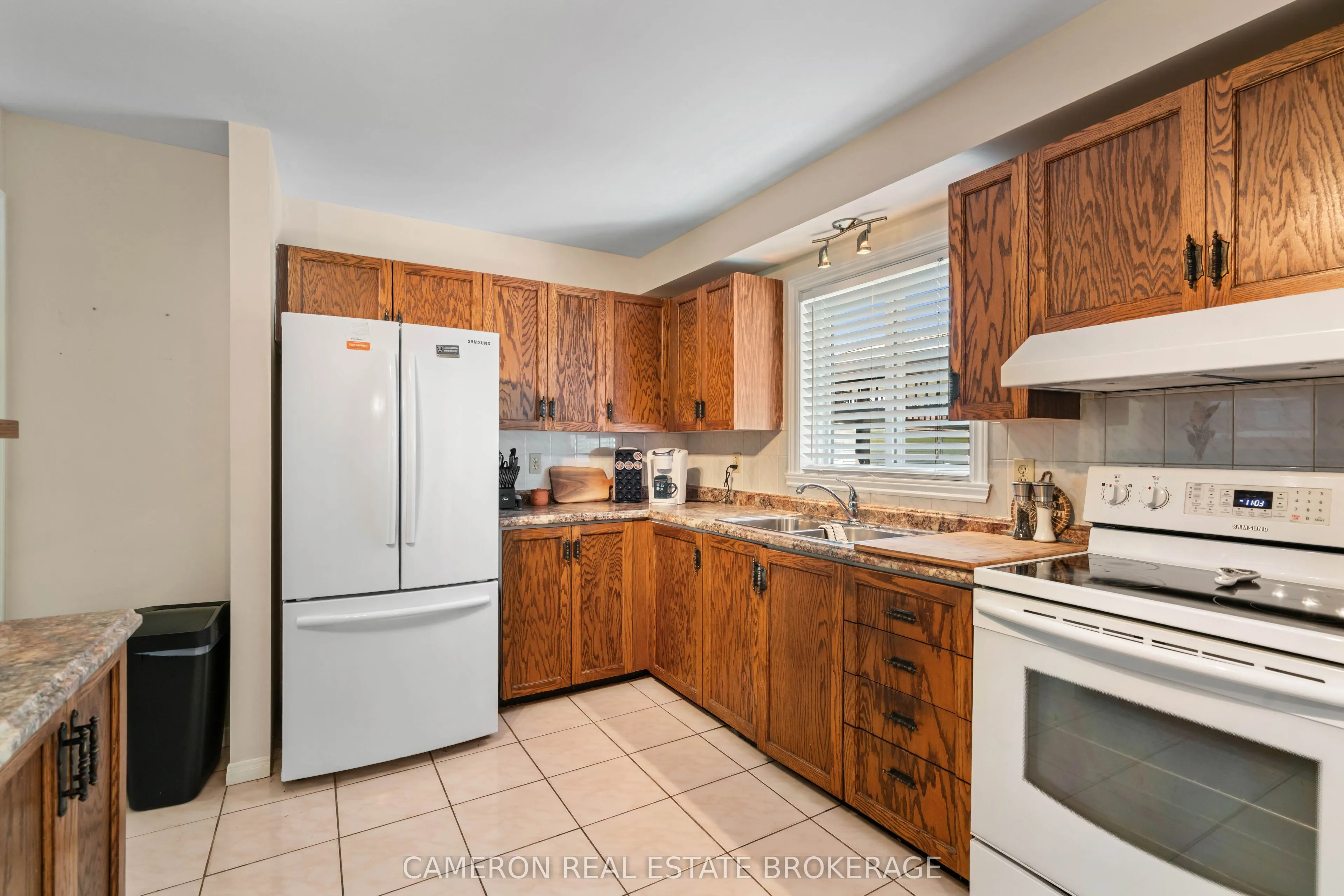 368 Angela Crescent