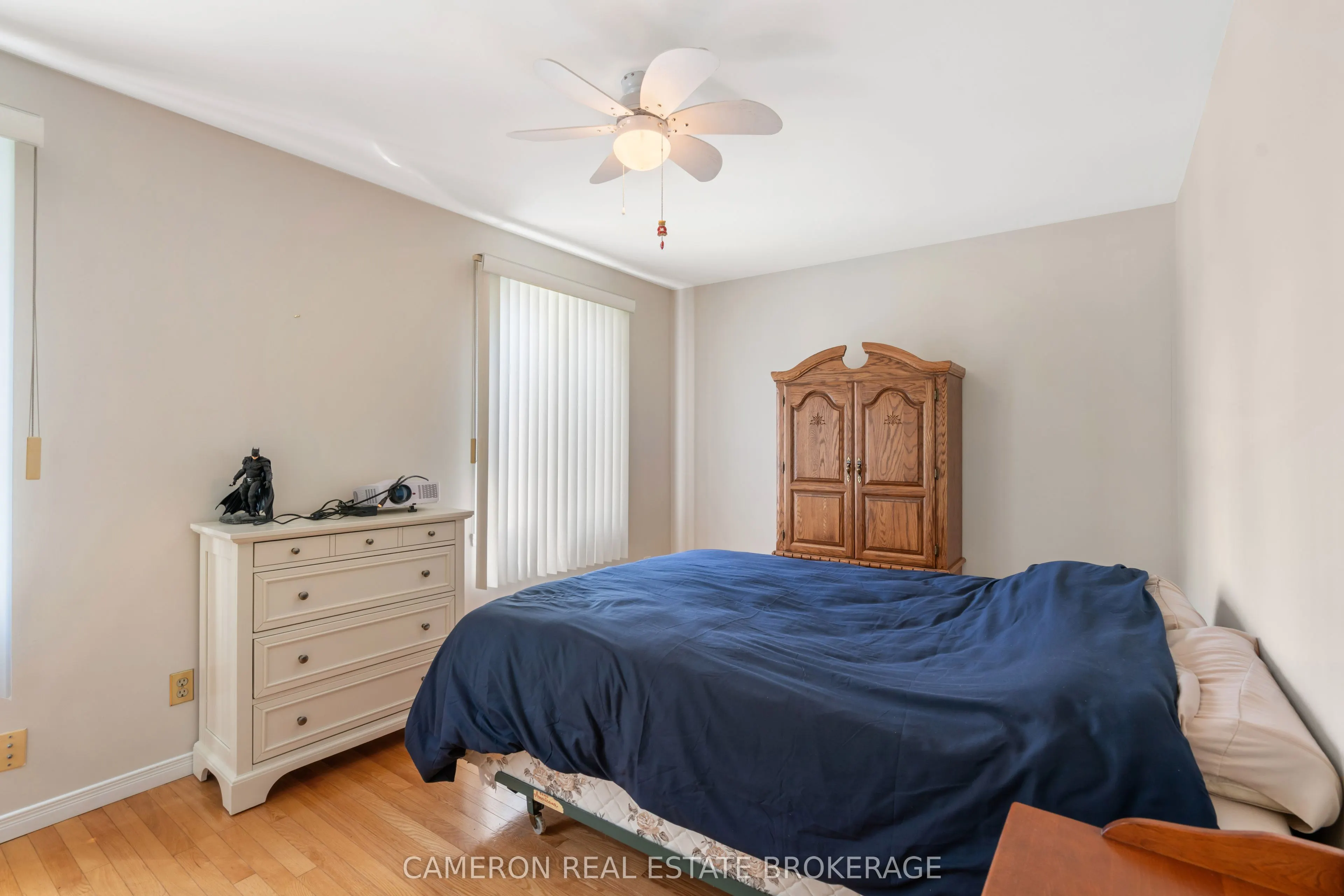 368 Angela Crescent