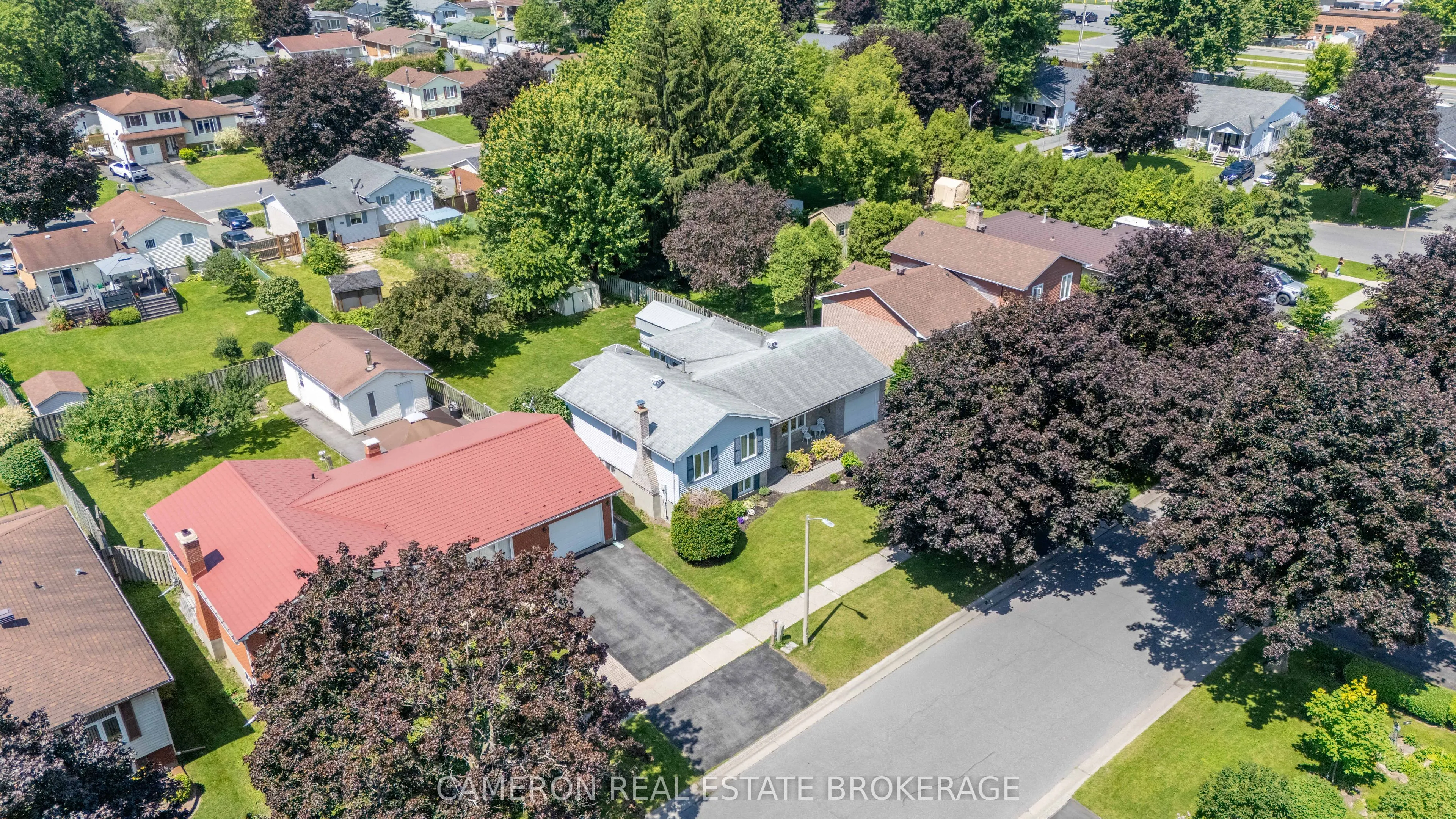 368 Angela Crescent