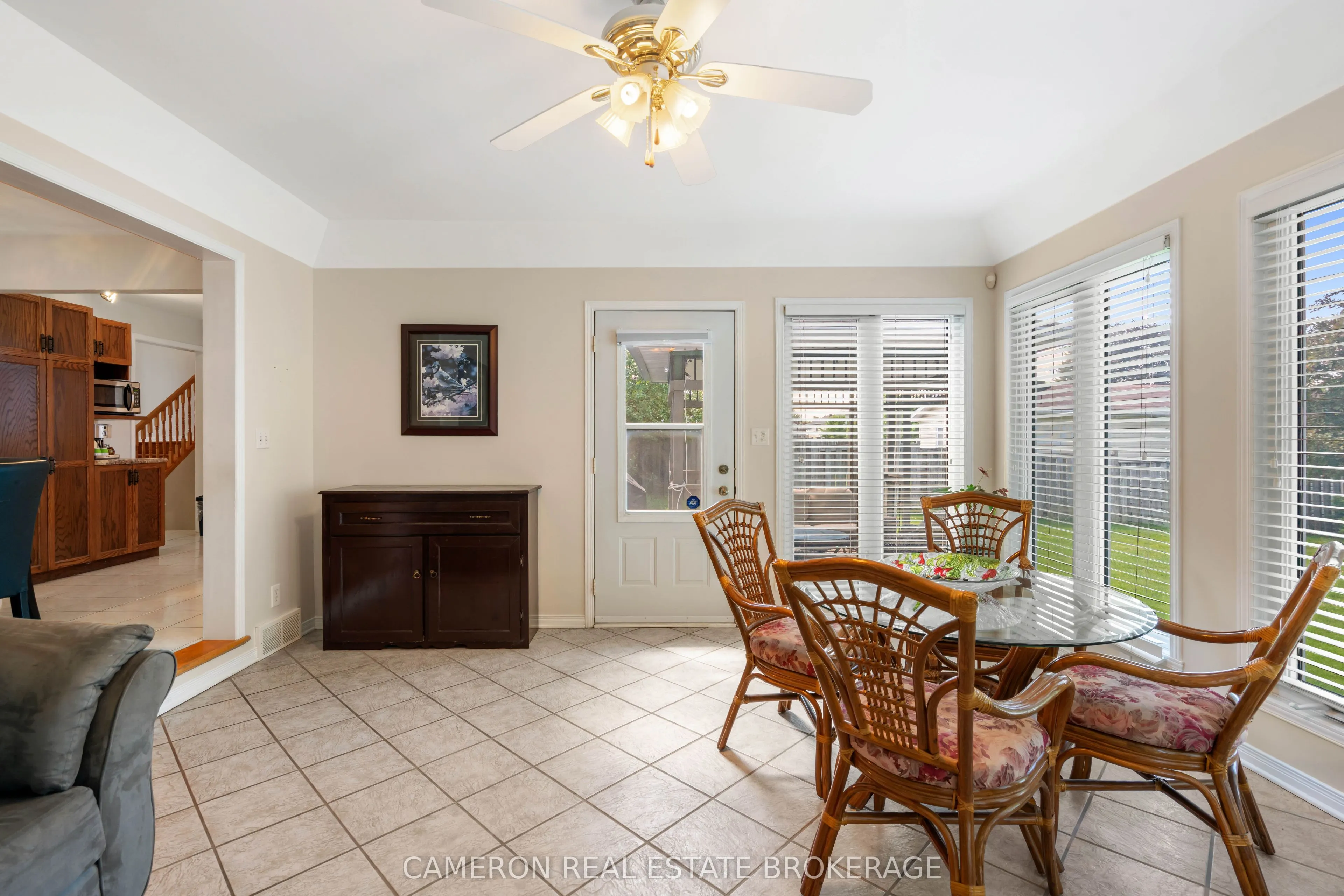 368 Angela Crescent