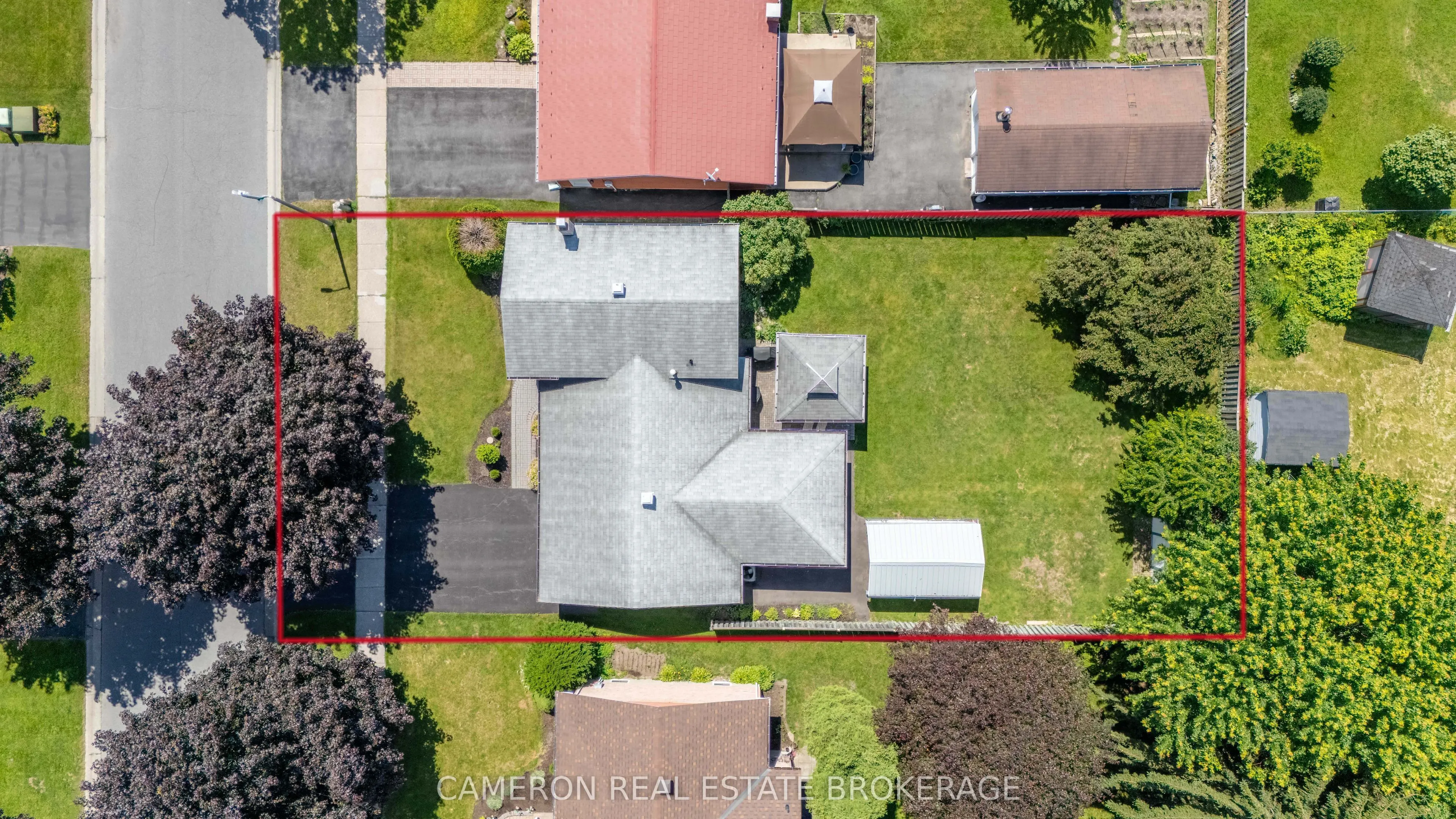 368 Angela Crescent