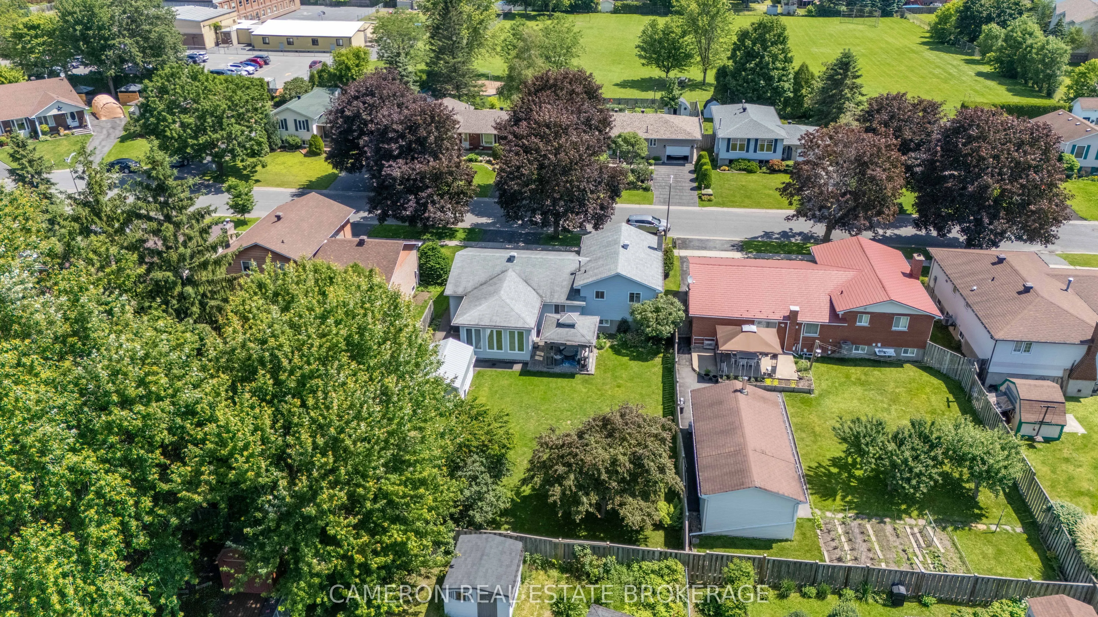 368 Angela Crescent