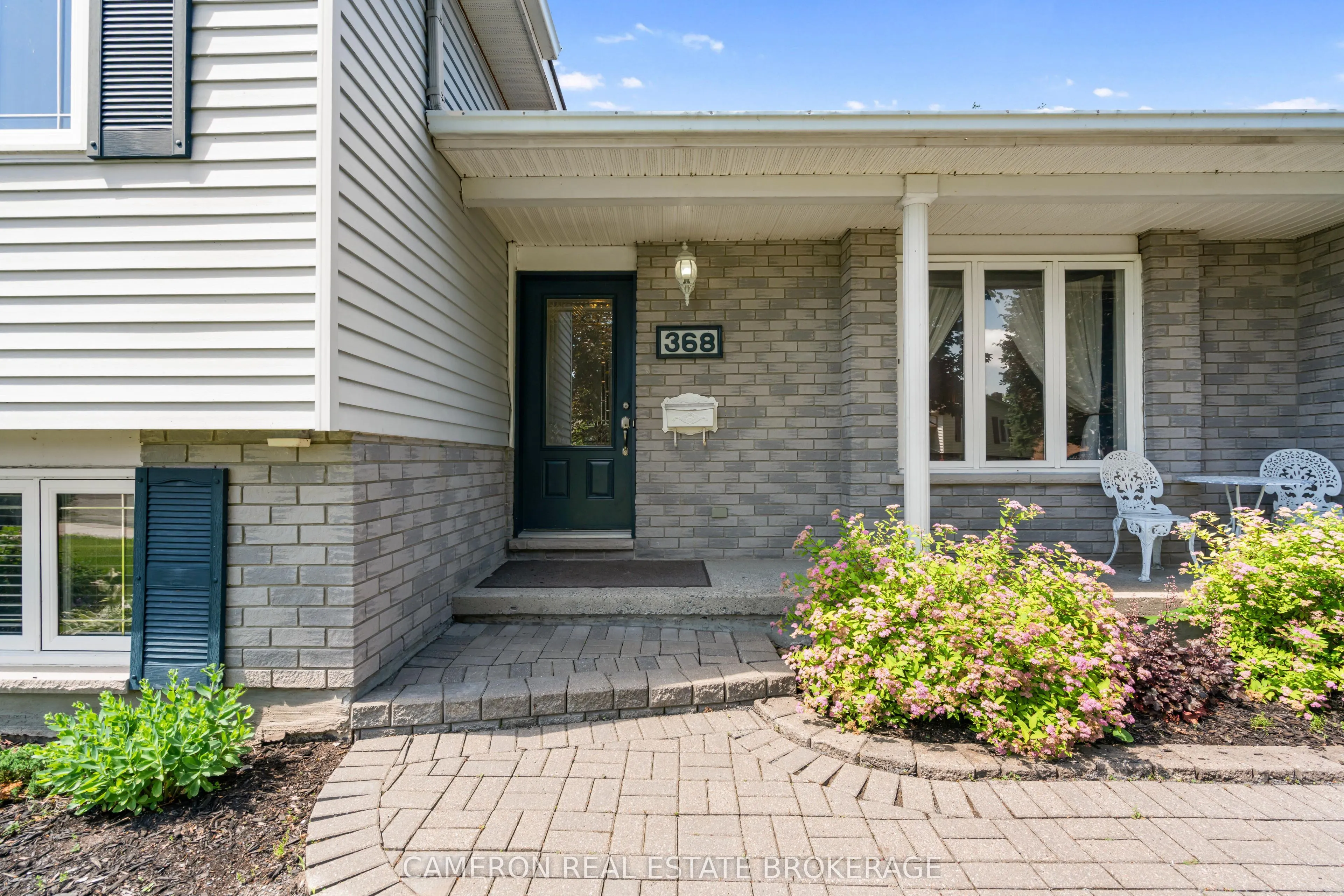 368 Angela Crescent