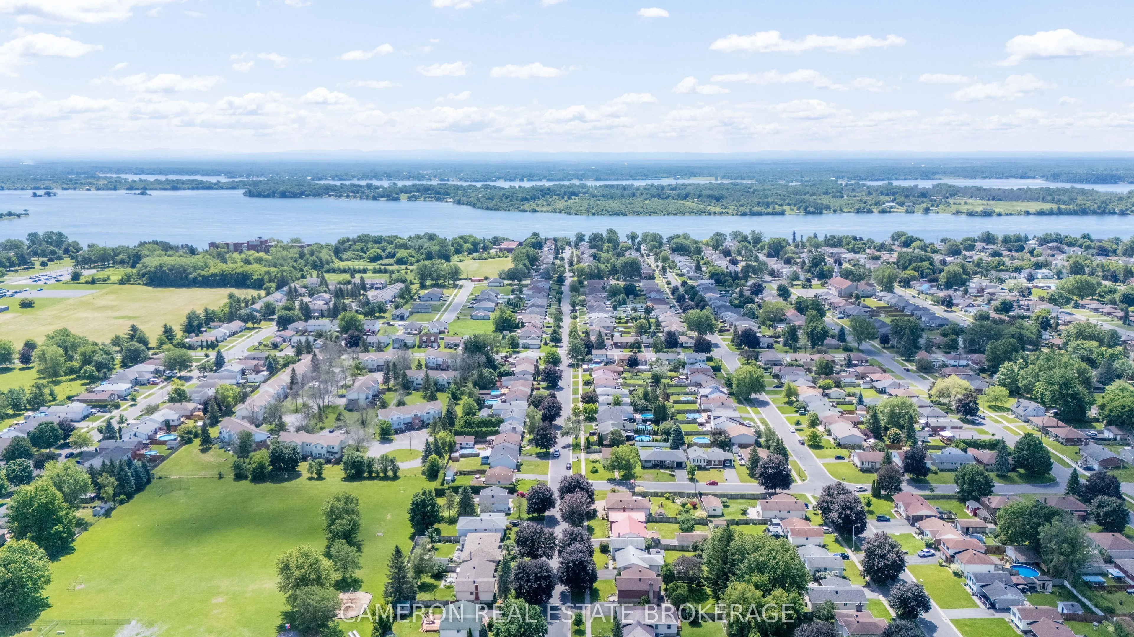 368 Angela Crescent