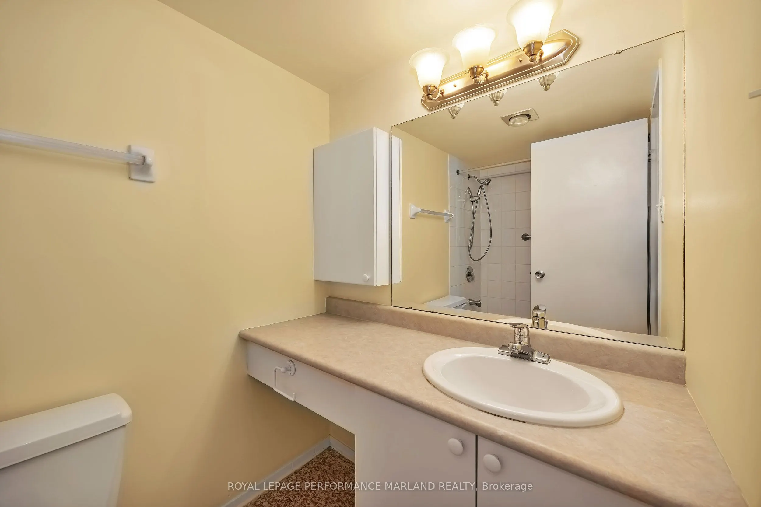 71 Somerset Street W #1903