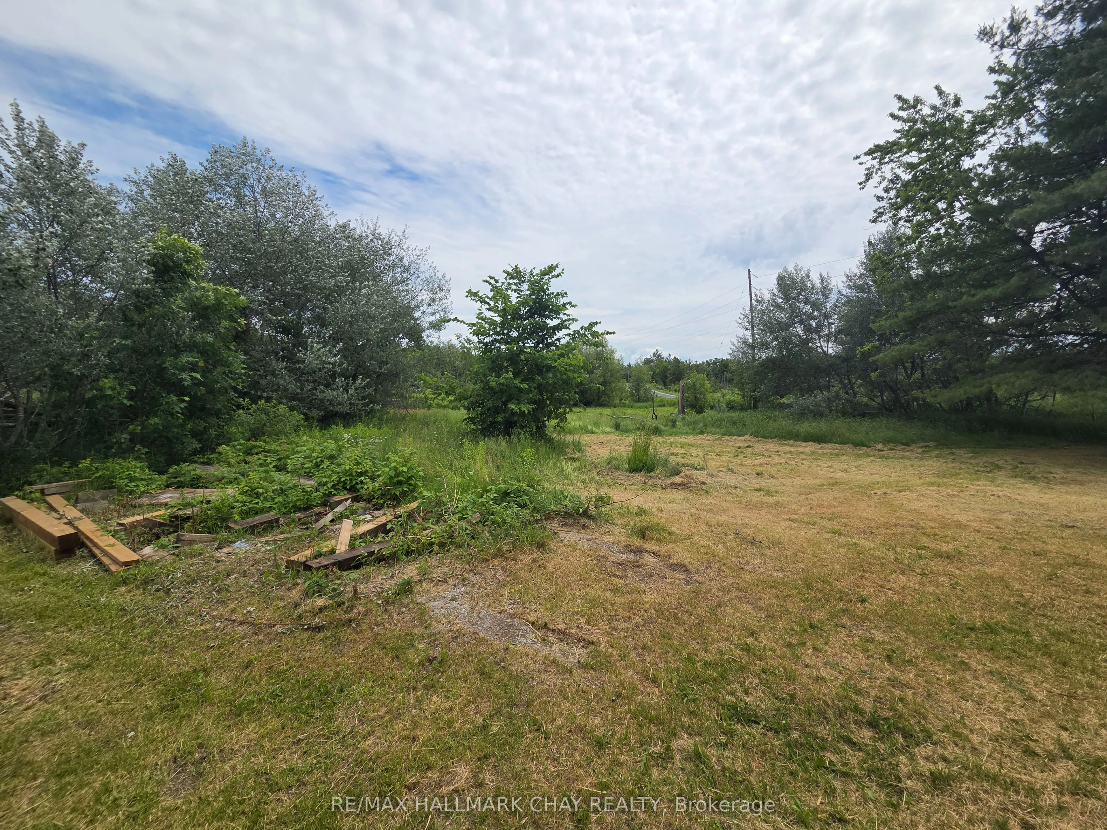 1594 Honey Harbour Road