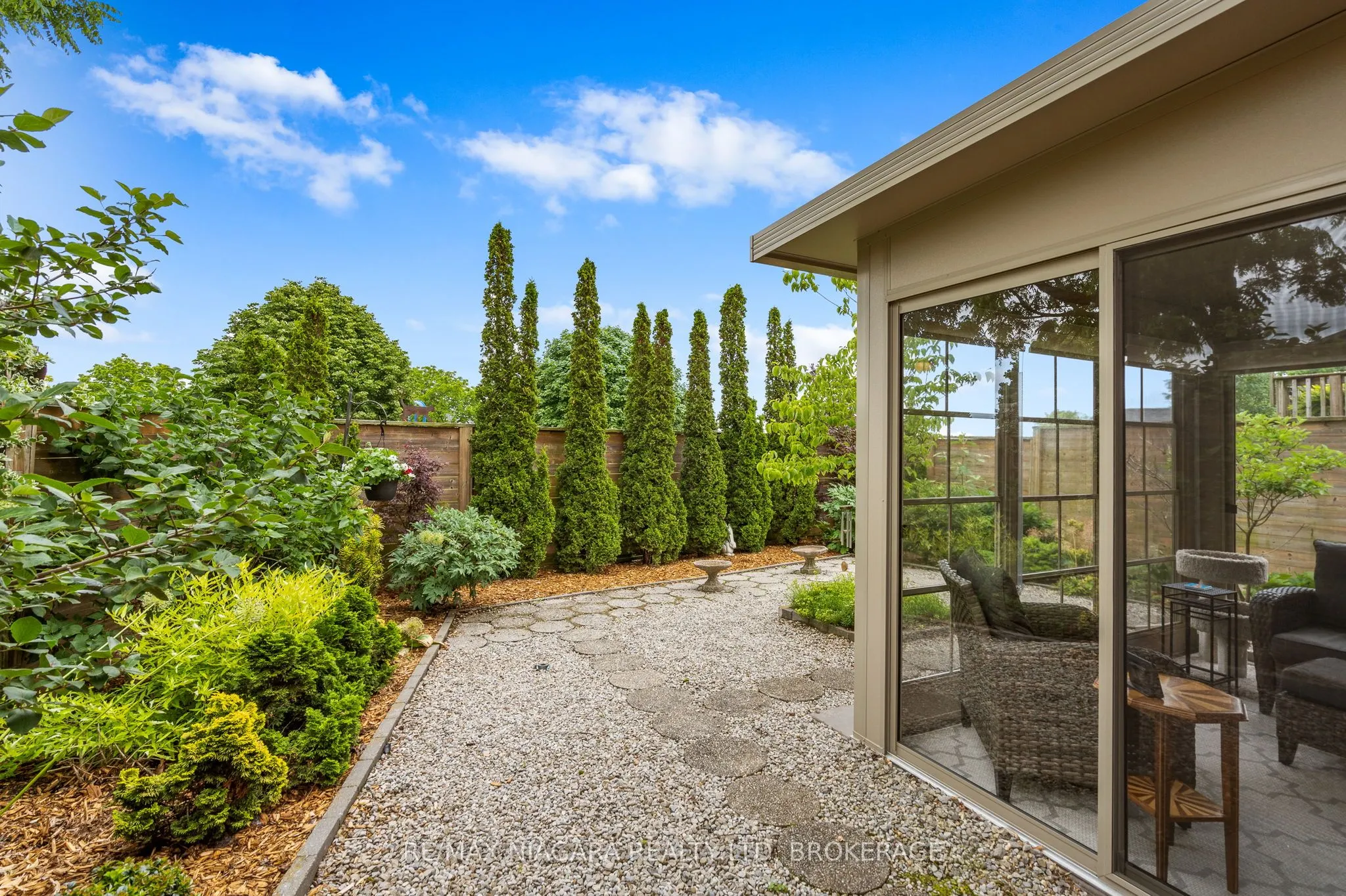 31 Hillcrest Road