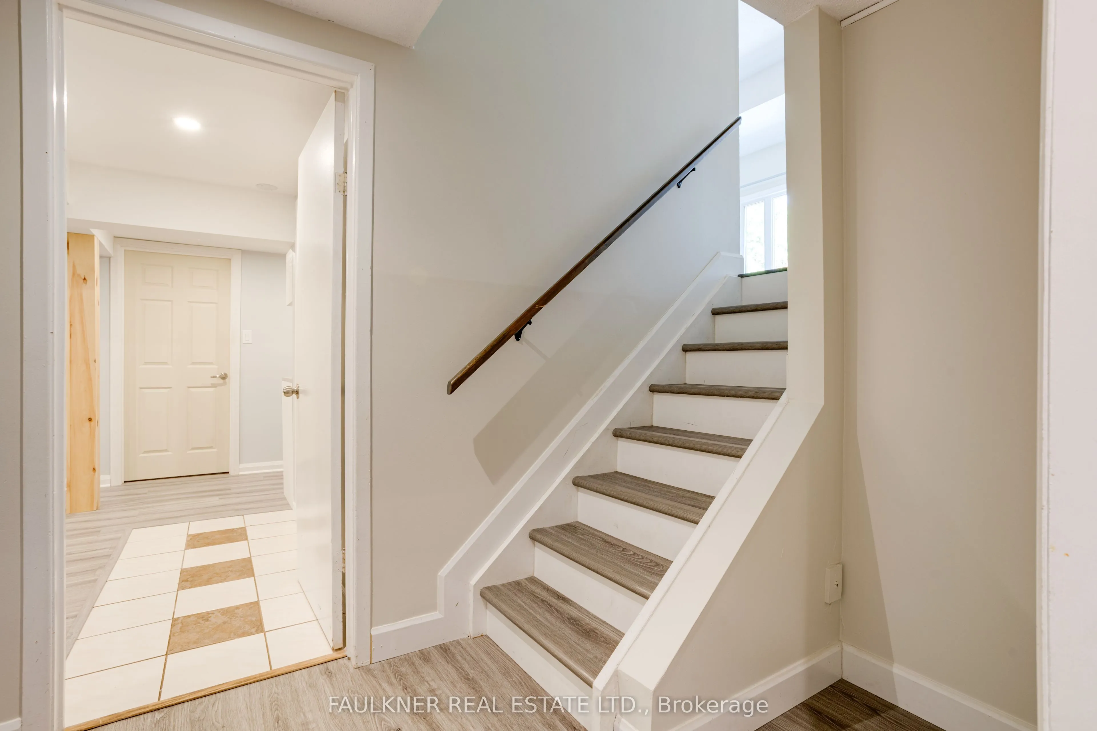 2 Caribou Avenue