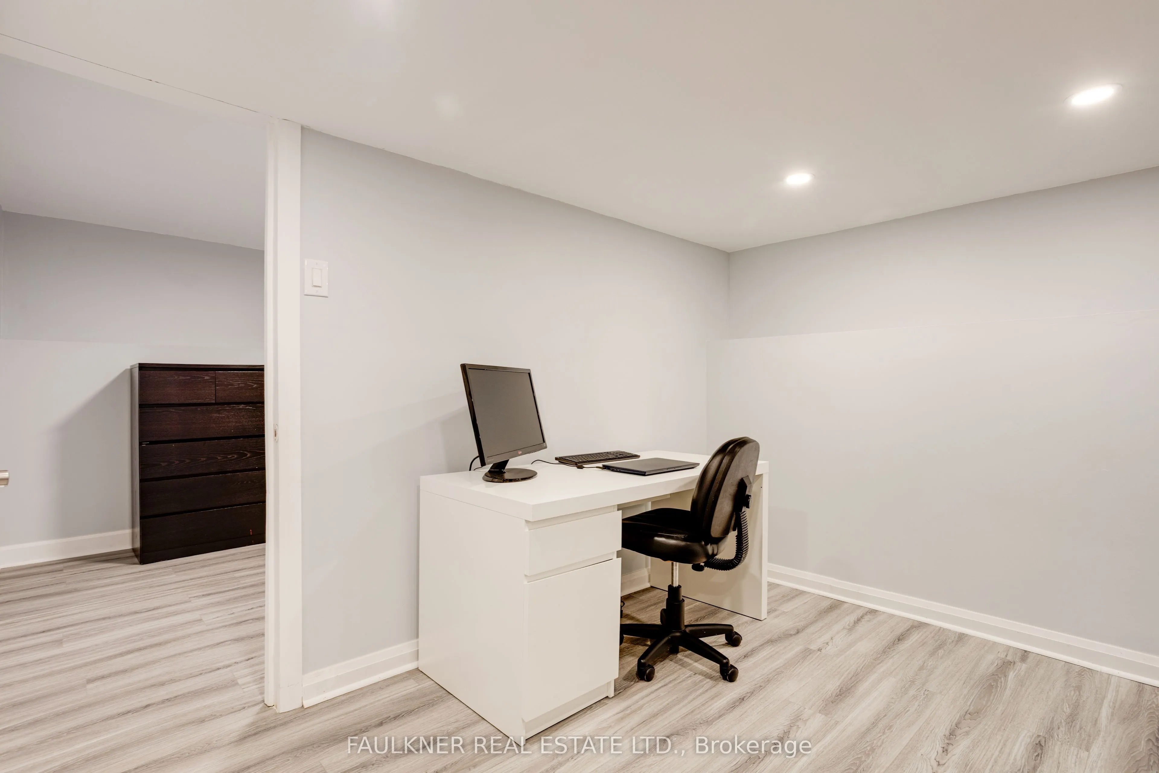 2 Caribou Avenue
