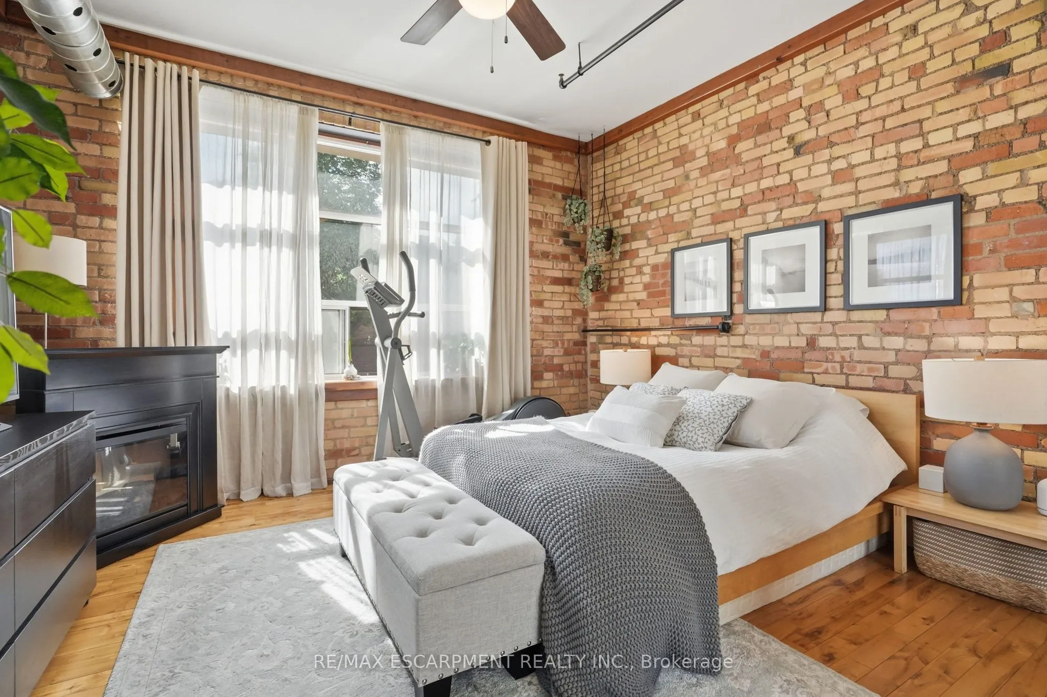 36 Margaret Street #21