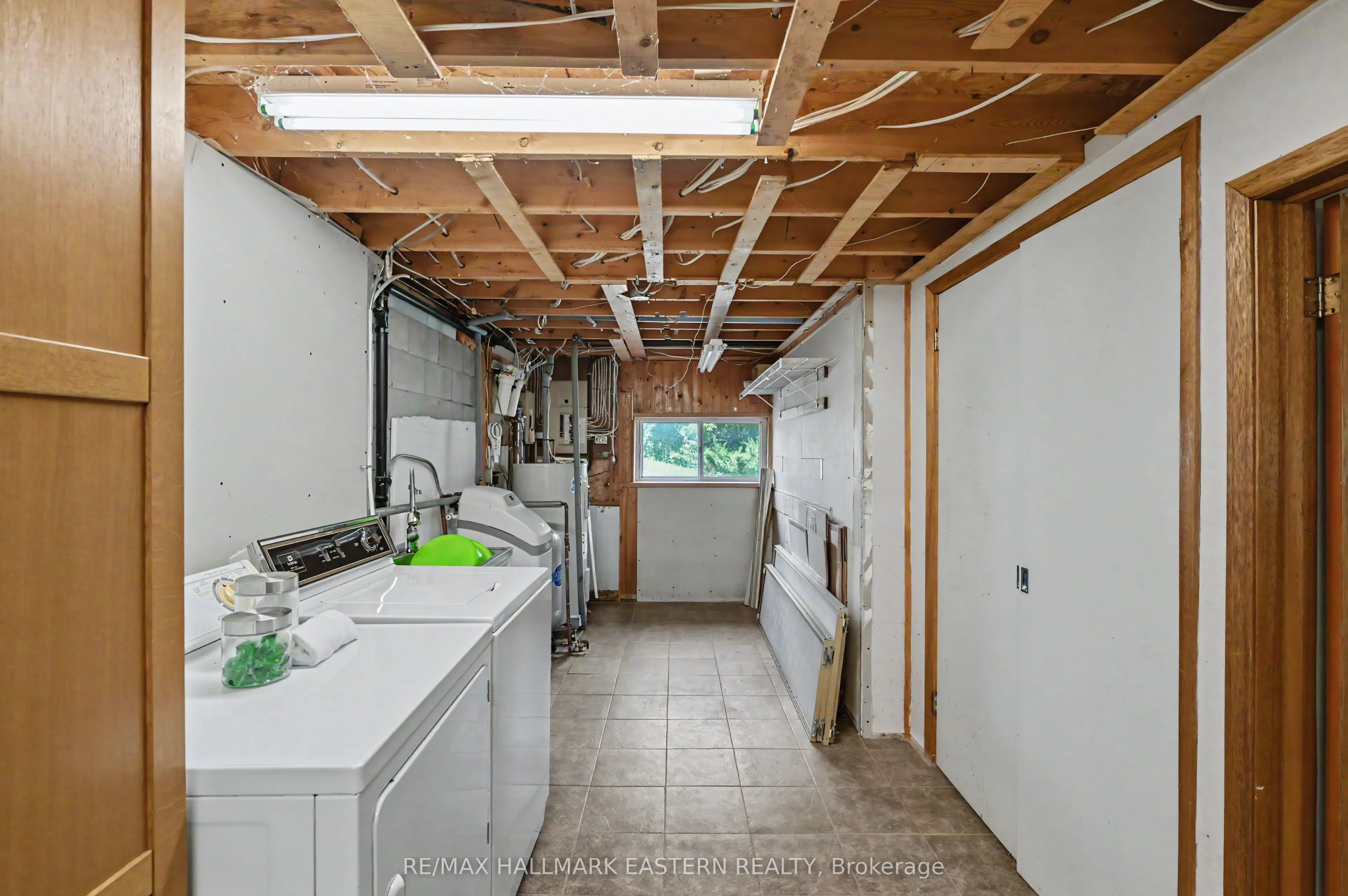 473 Sunset Crescent