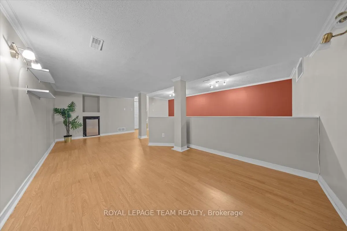 115 Fairlop Way