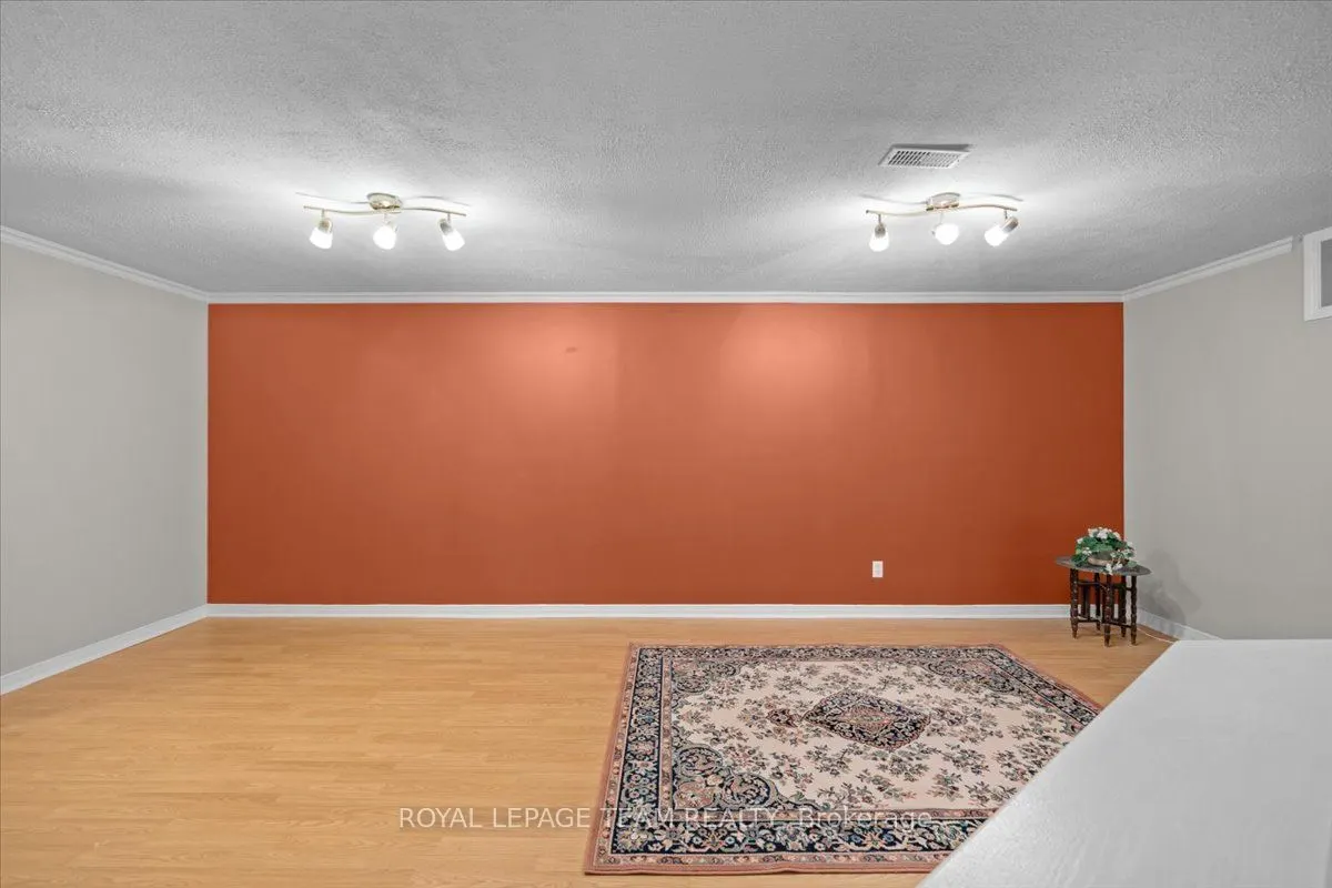 115 Fairlop Way