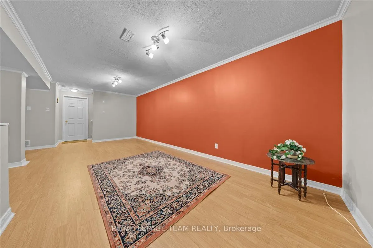 115 Fairlop Way