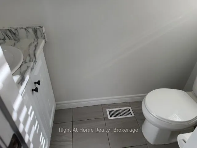 11 White Star Lane