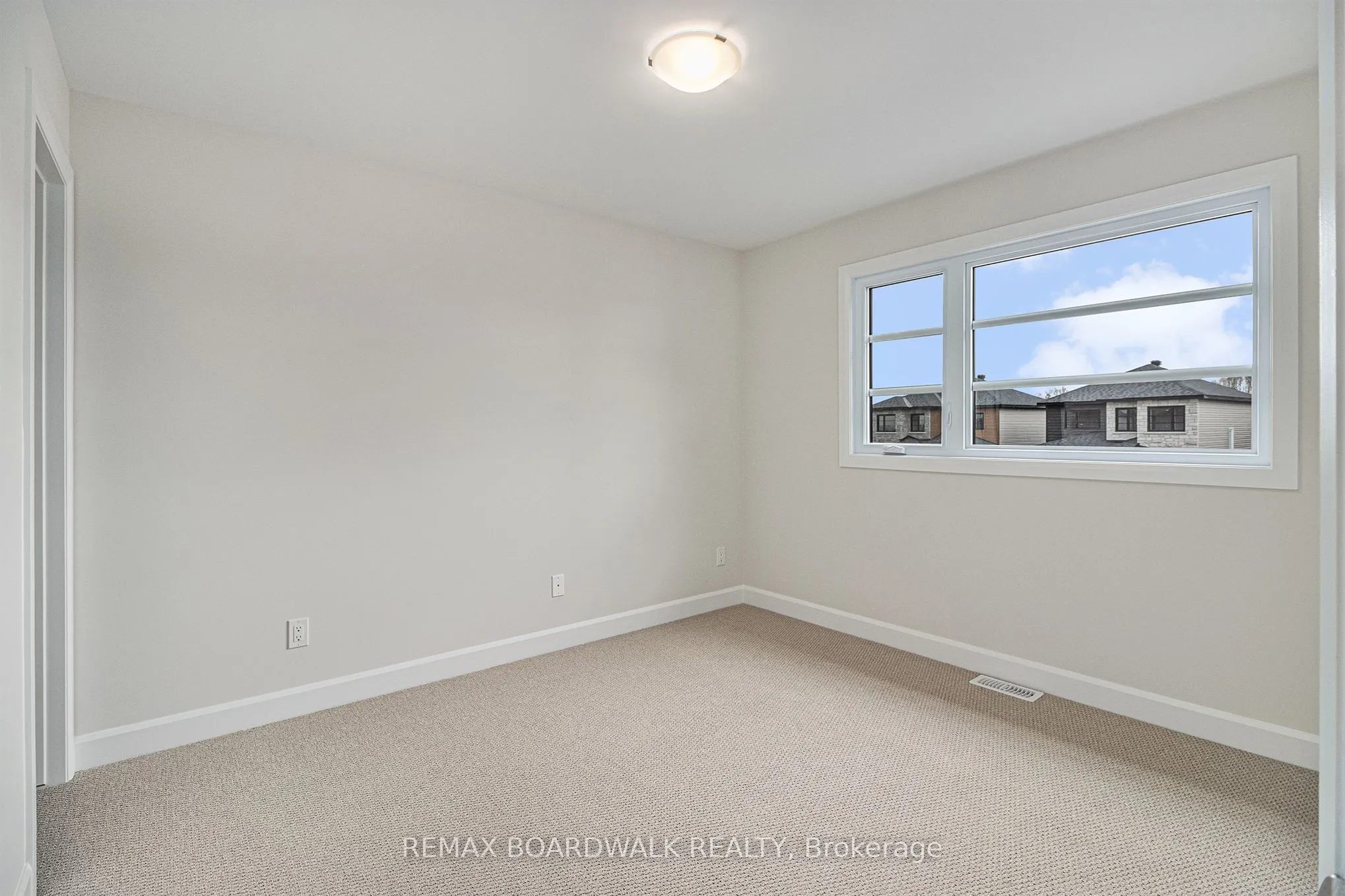 1141 Montblanc Crescent