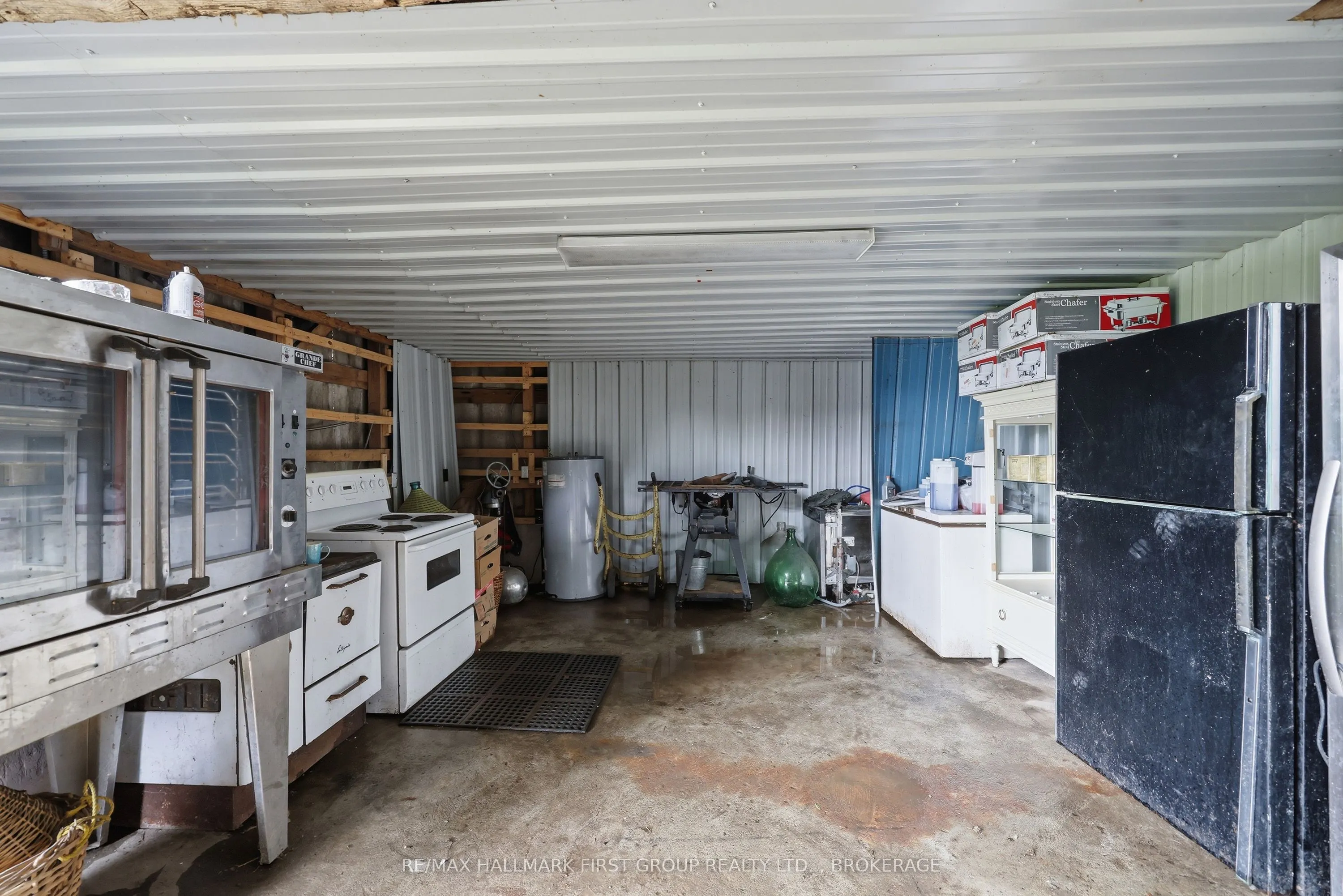 9656 Loyalist Parkway