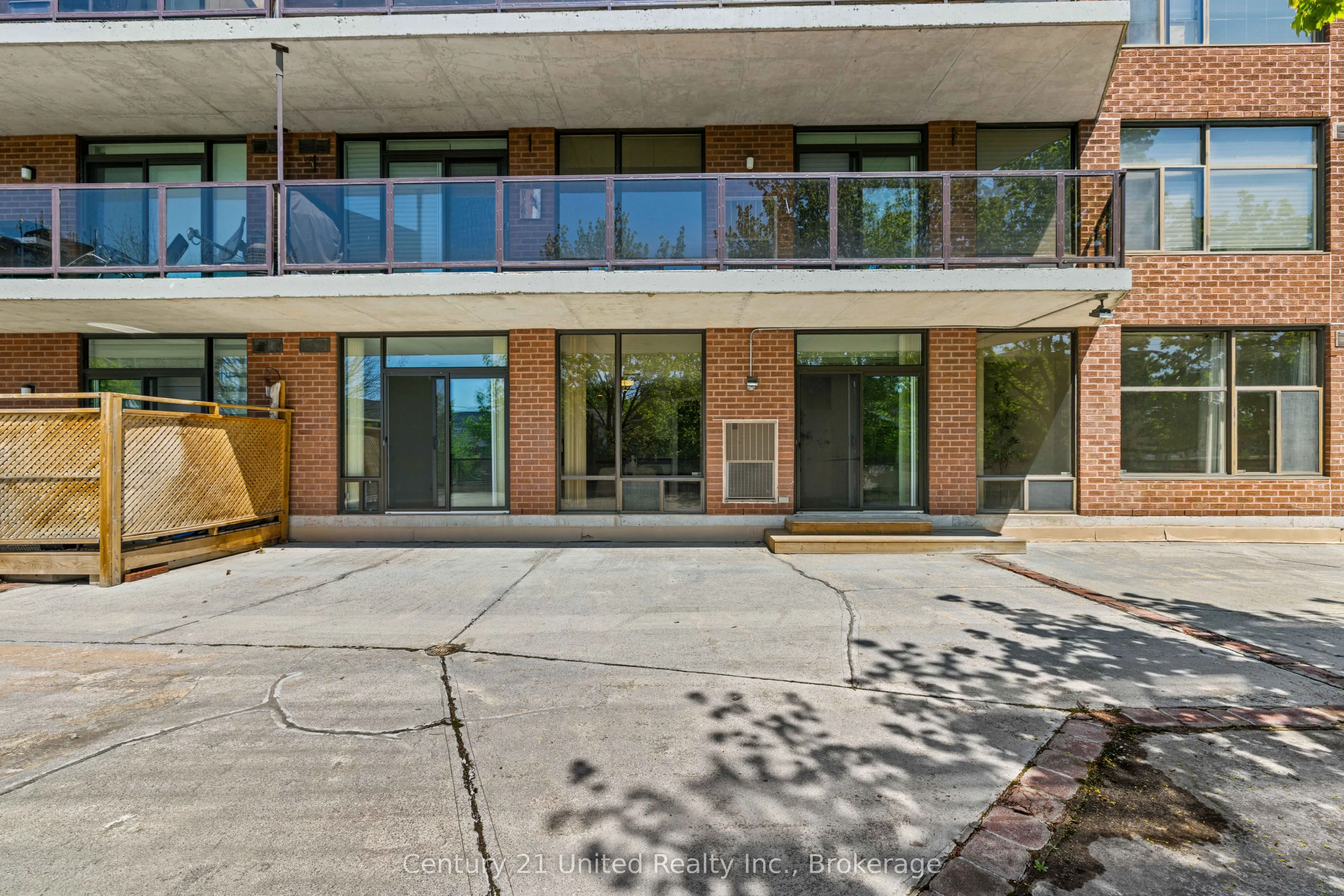 2 George Street N #104