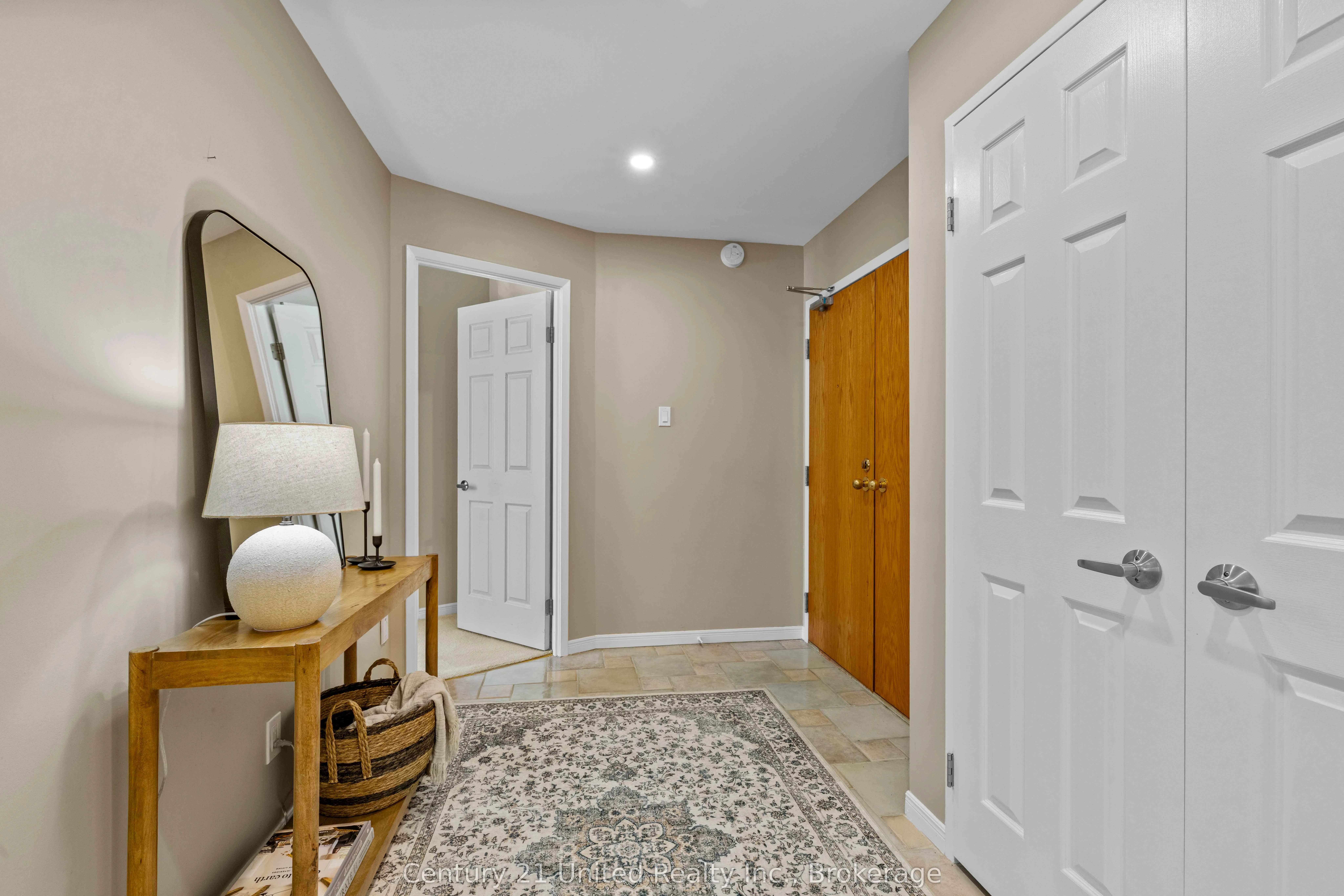 2 George Street N #104