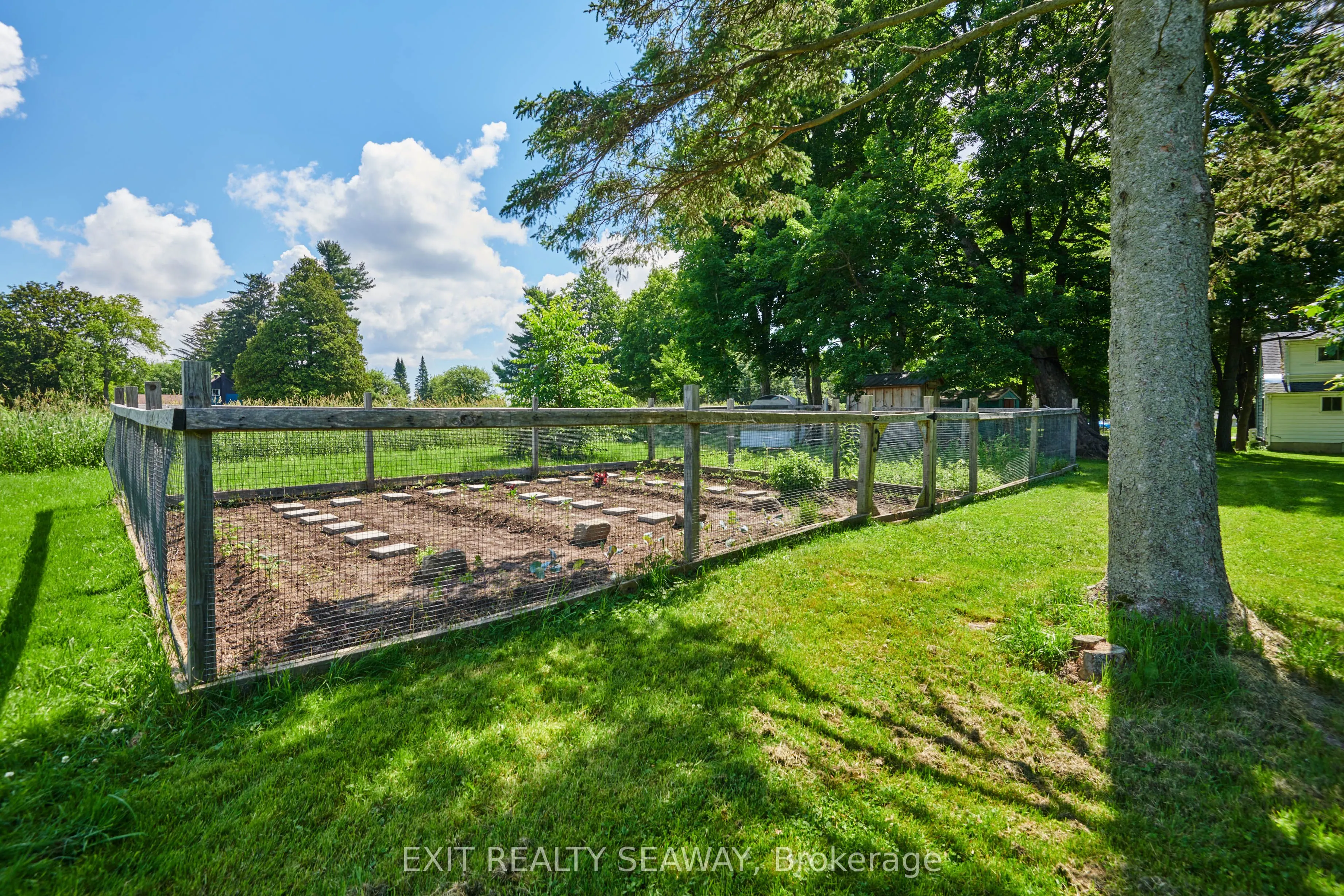 20199 County Rd 2 Road