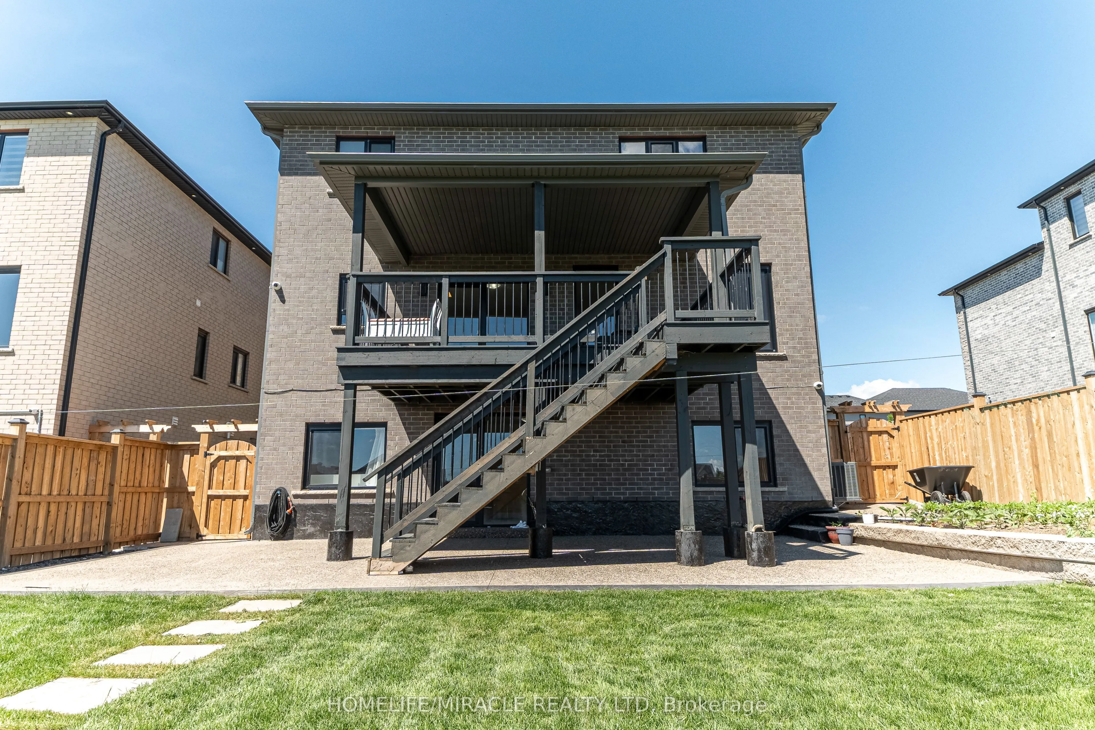 42 Grandville Circle
