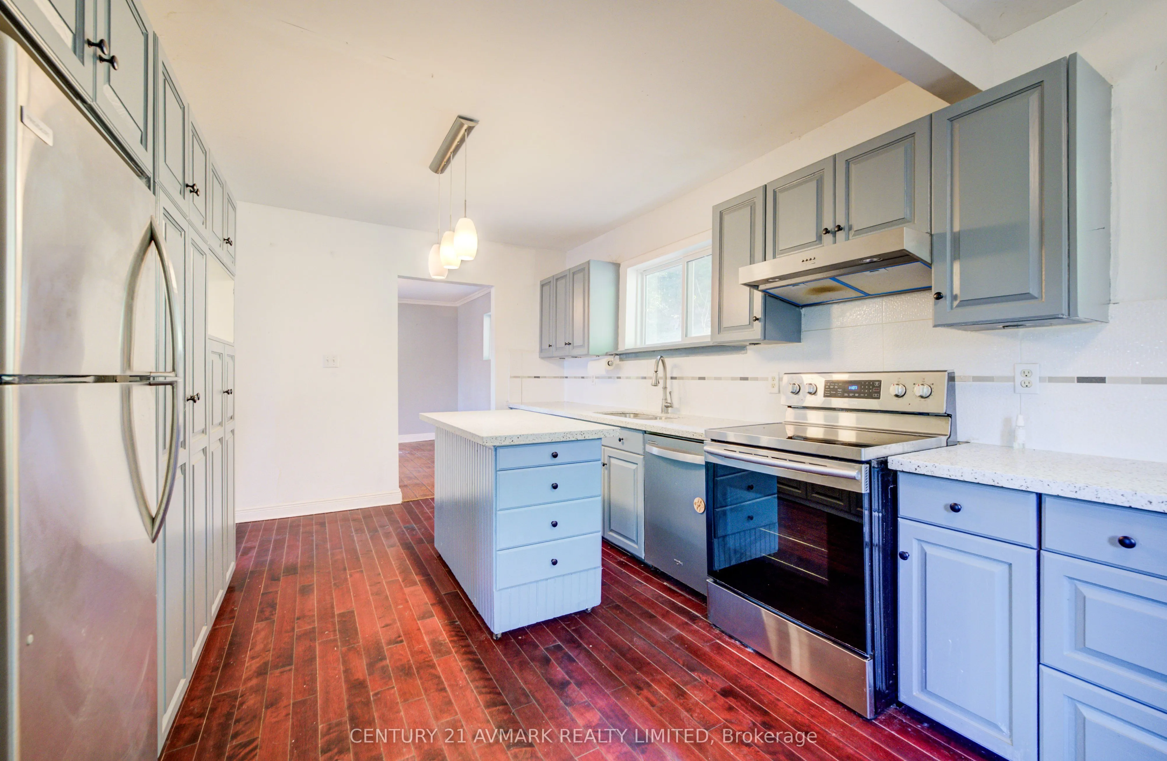 3332 King Street