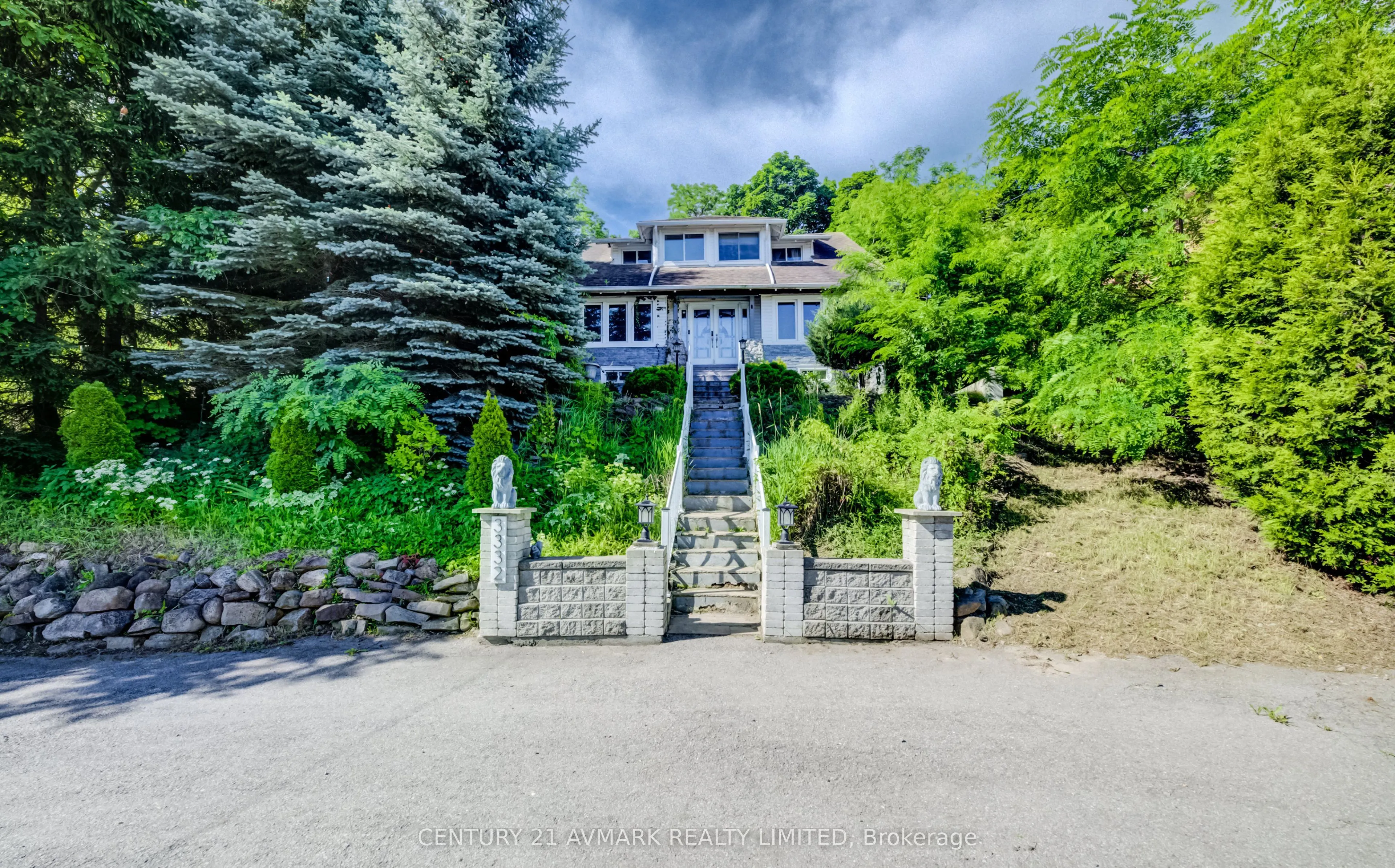 3332 King Street