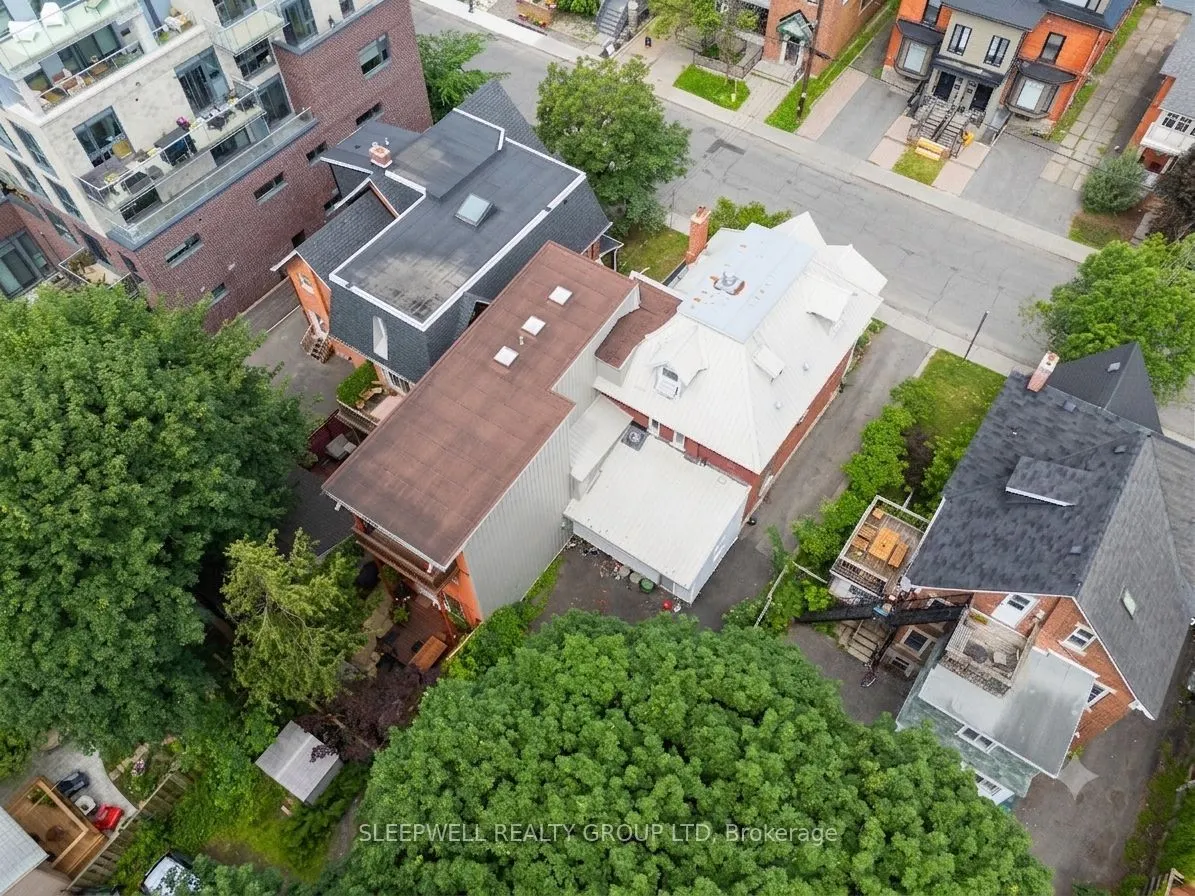 86 Fourth Avenue
