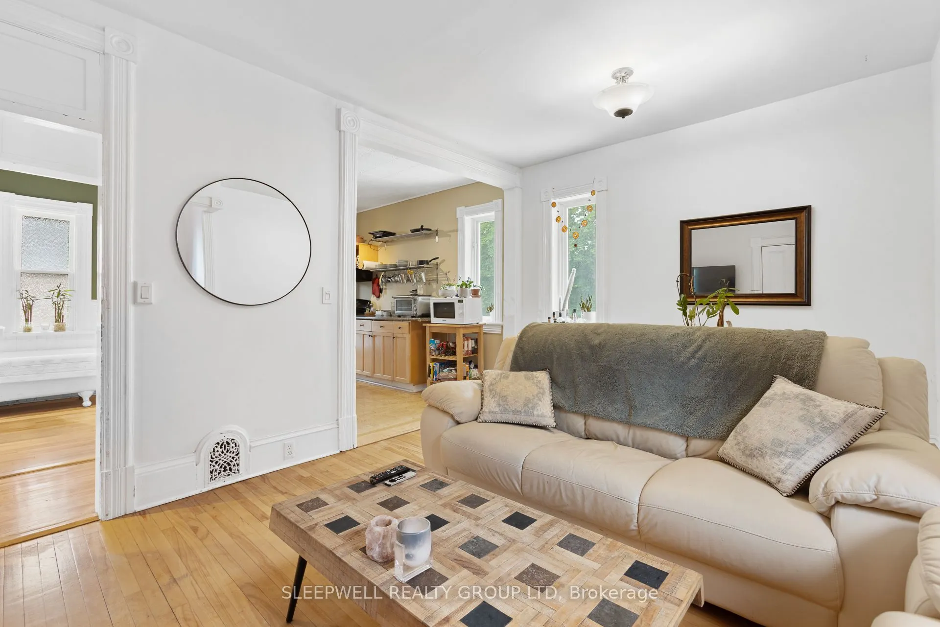 86 Fourth Avenue