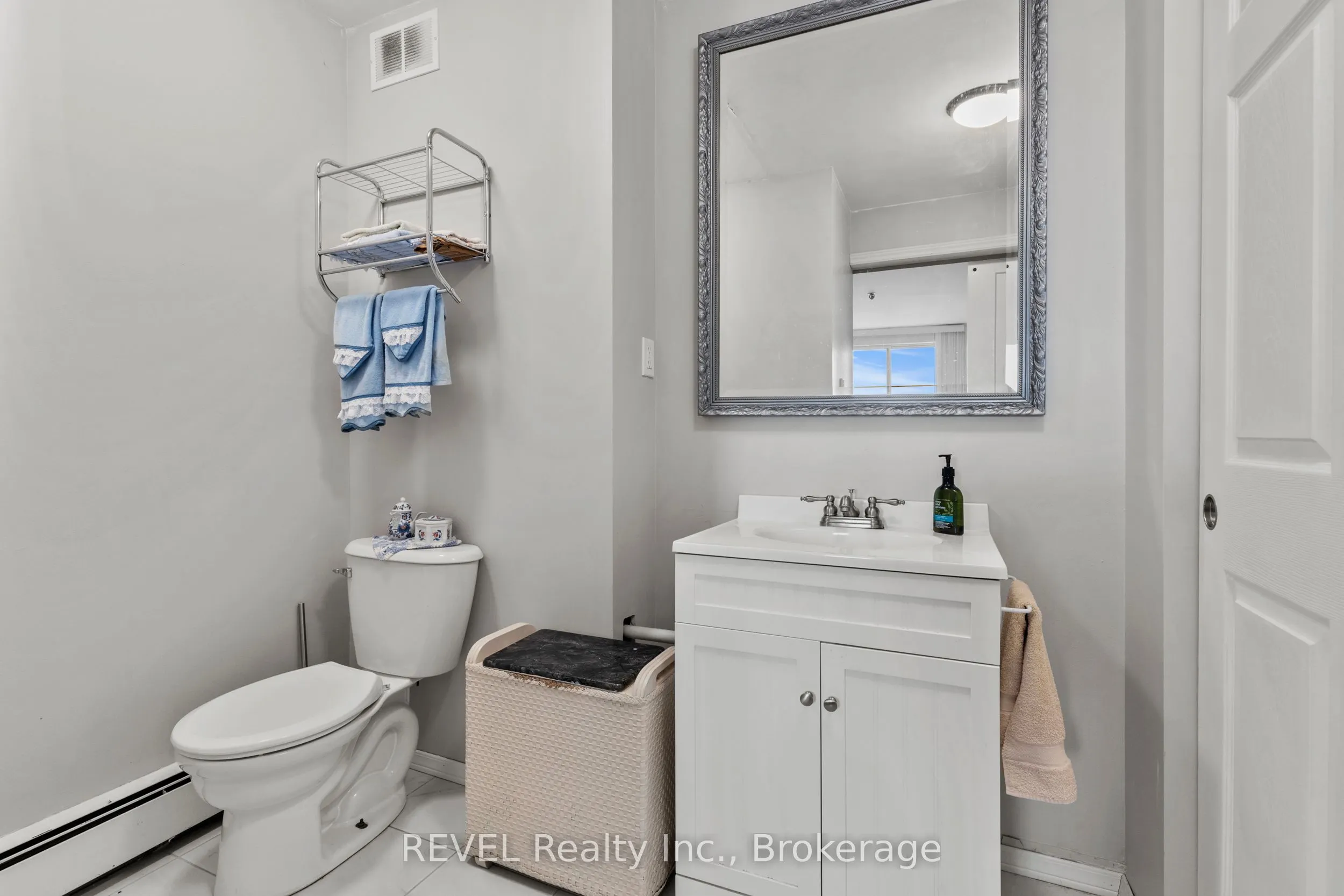3955 Portage Road #401