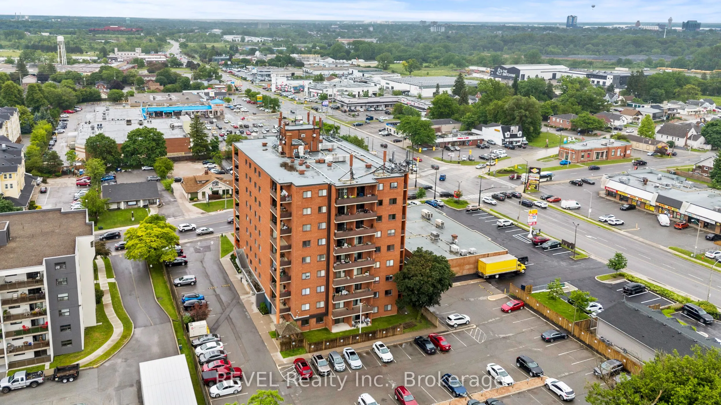 3955 Portage Road #401