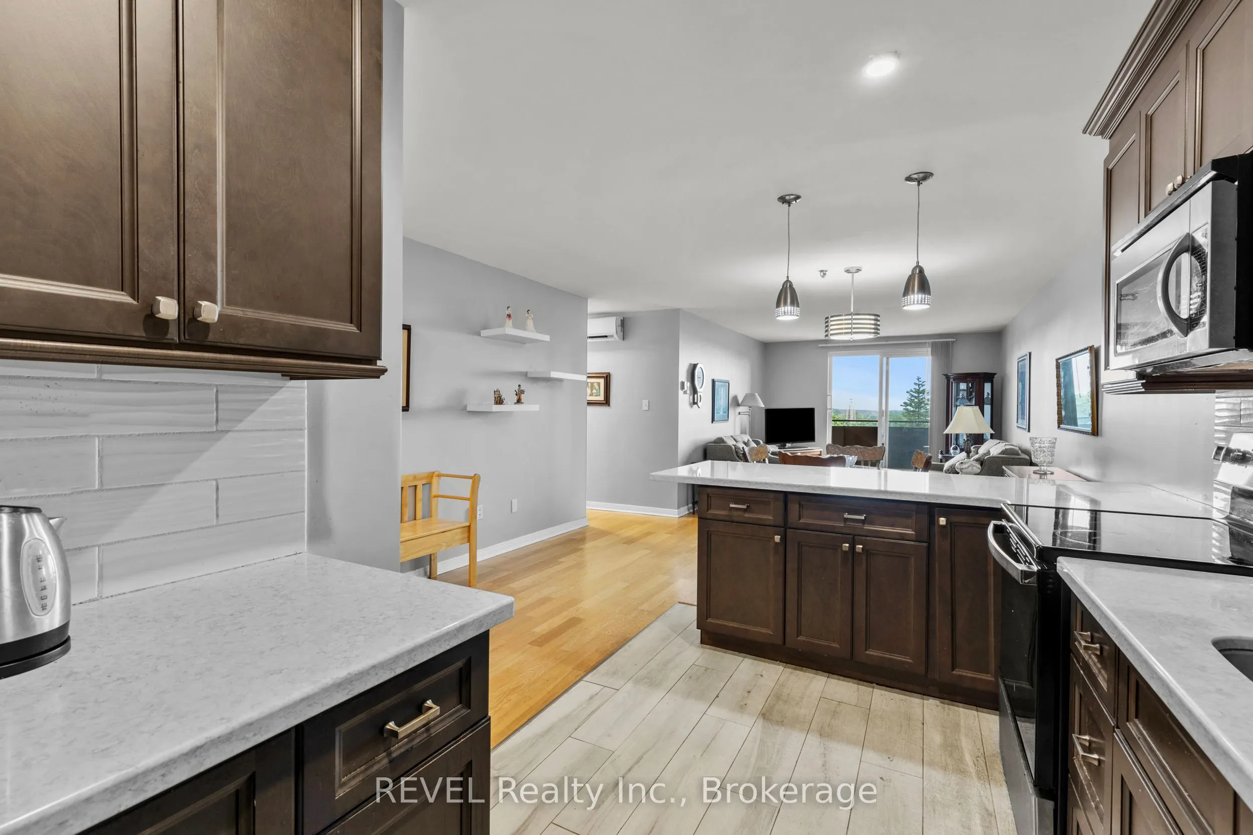 3955 Portage Road #401