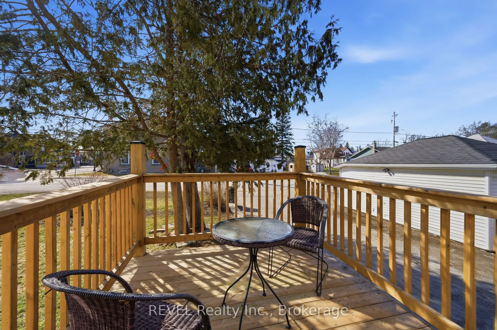 39 Trent Street N