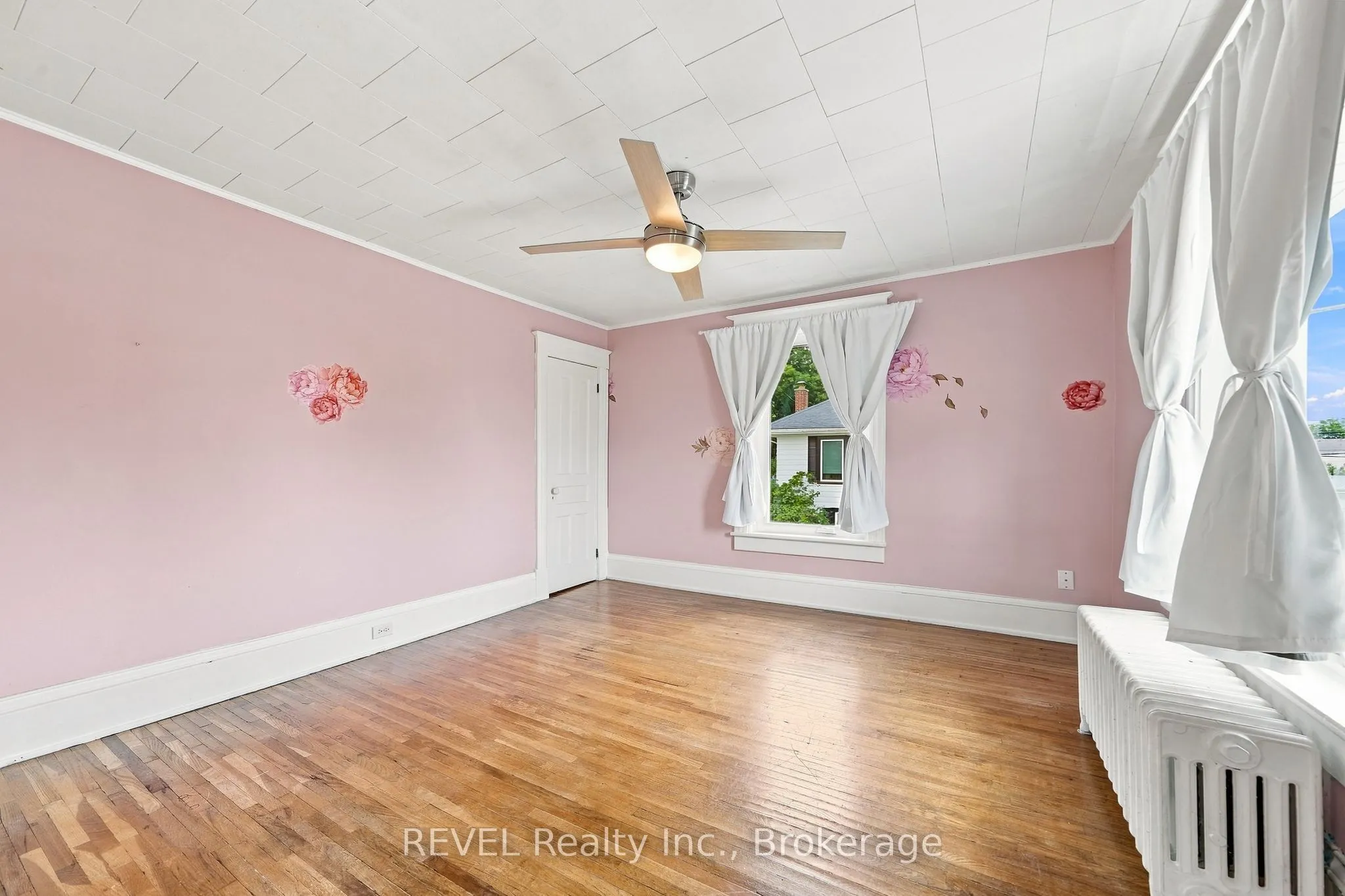 39 Trent Street N