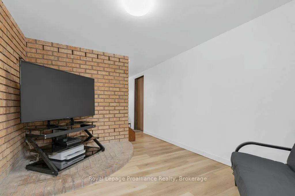 12 Cosgrove Lane