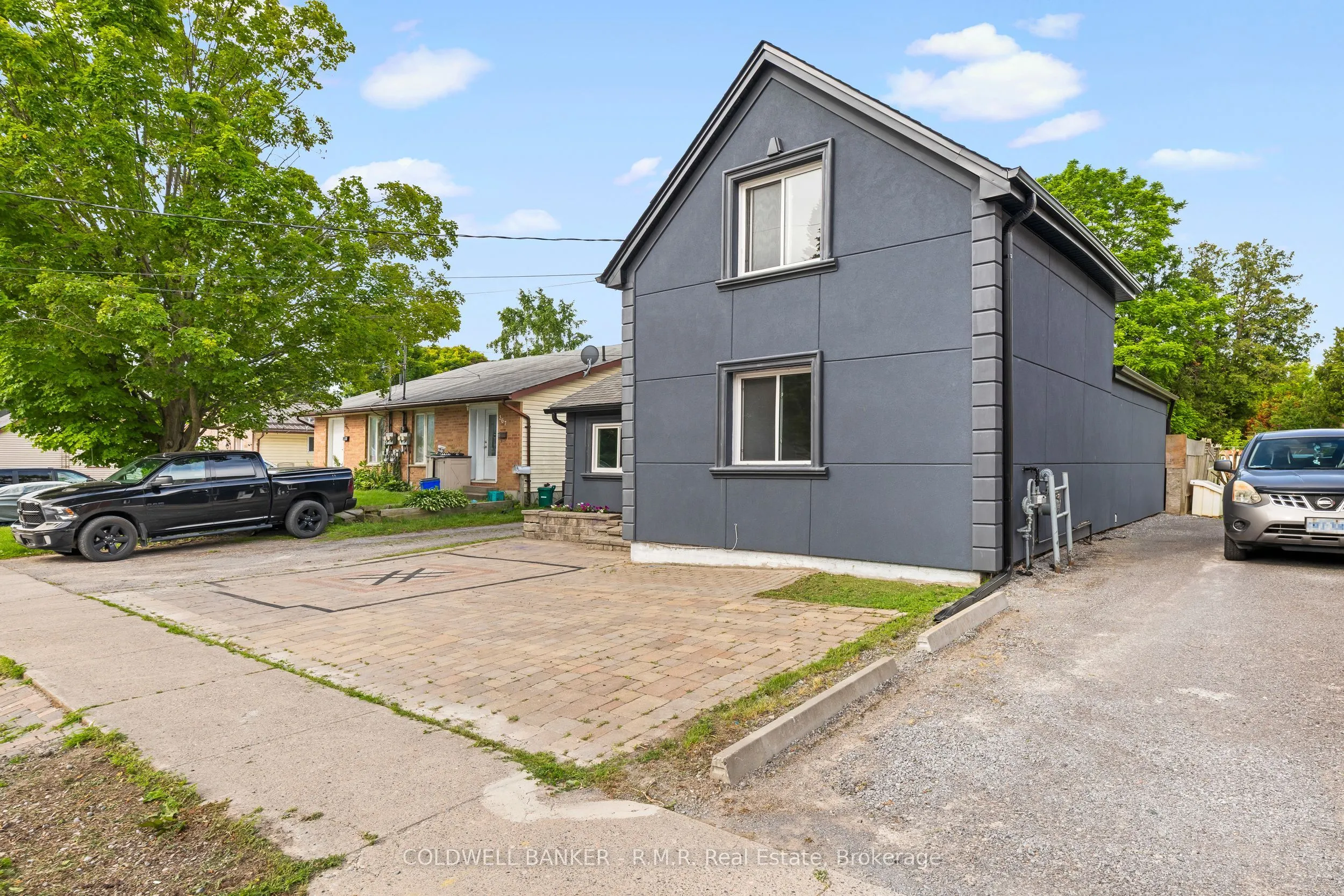 371 John Street
