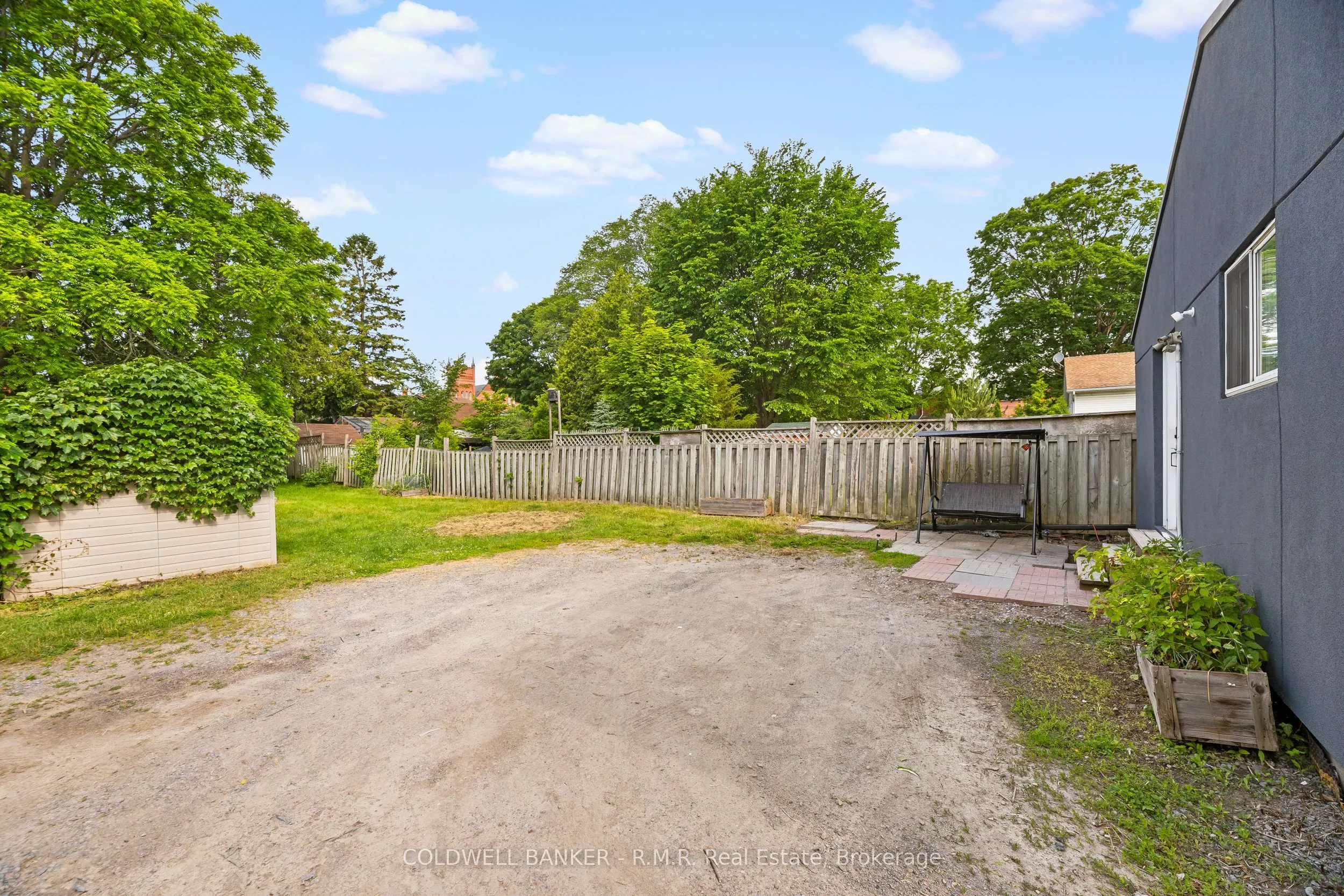 371 John Street