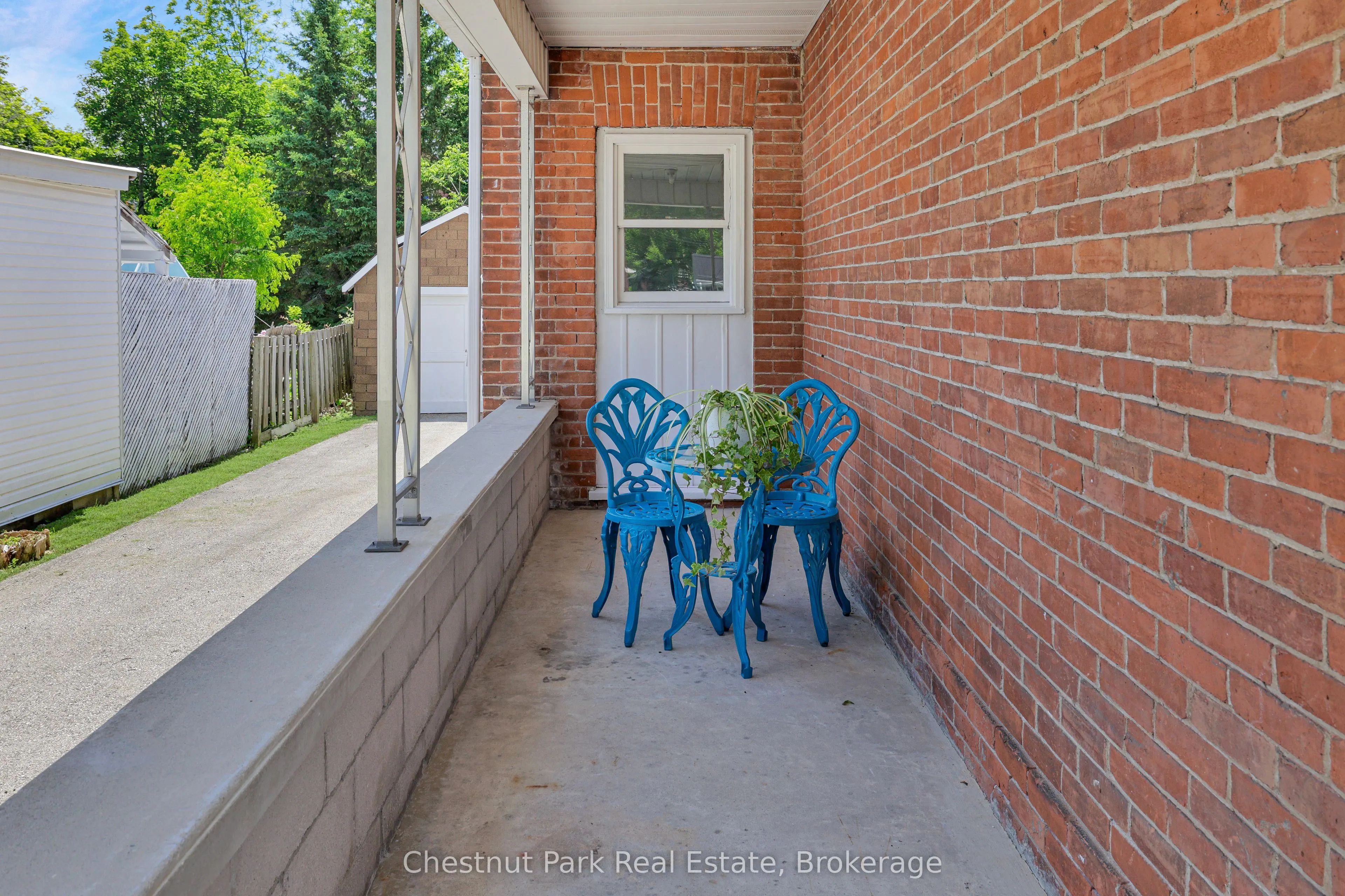 435 13th Street W
