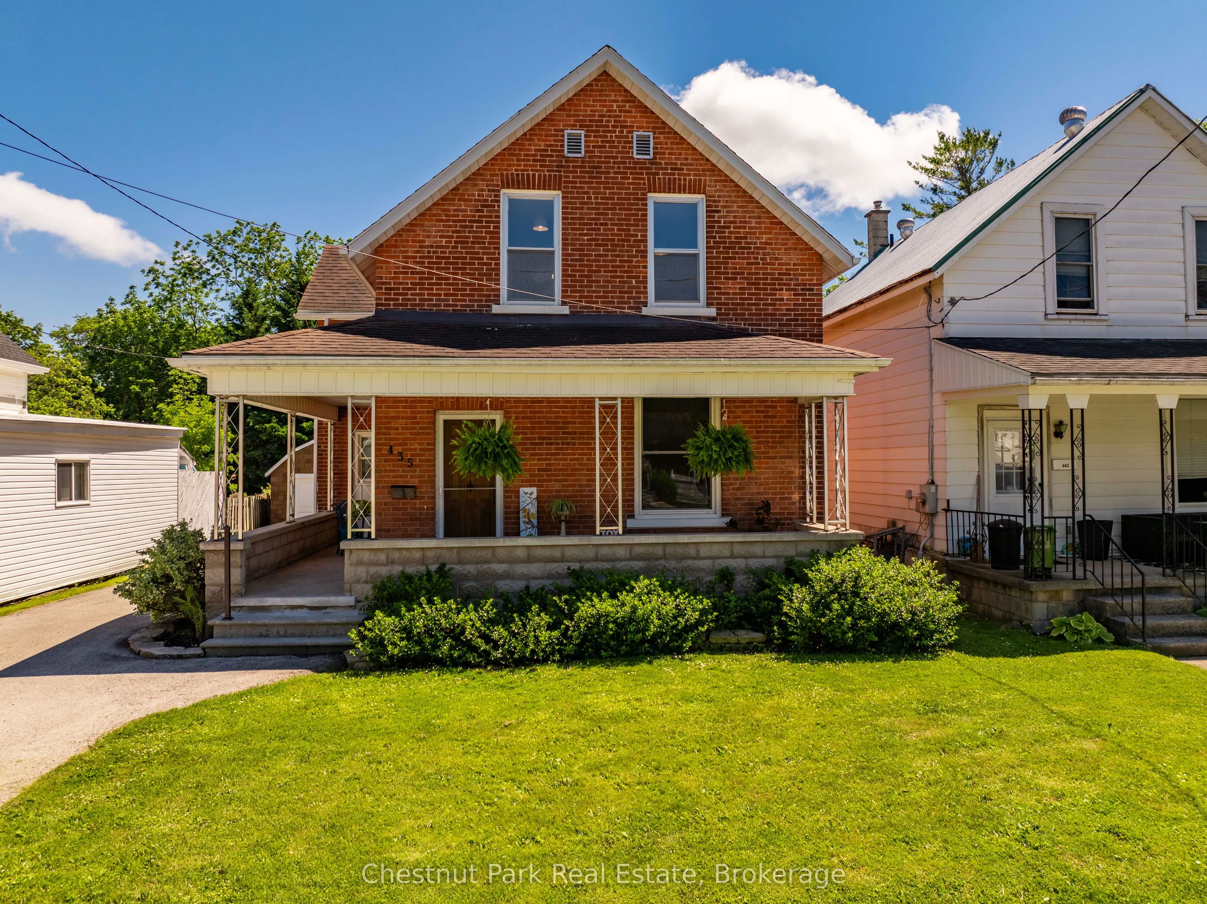 435 13th Street W