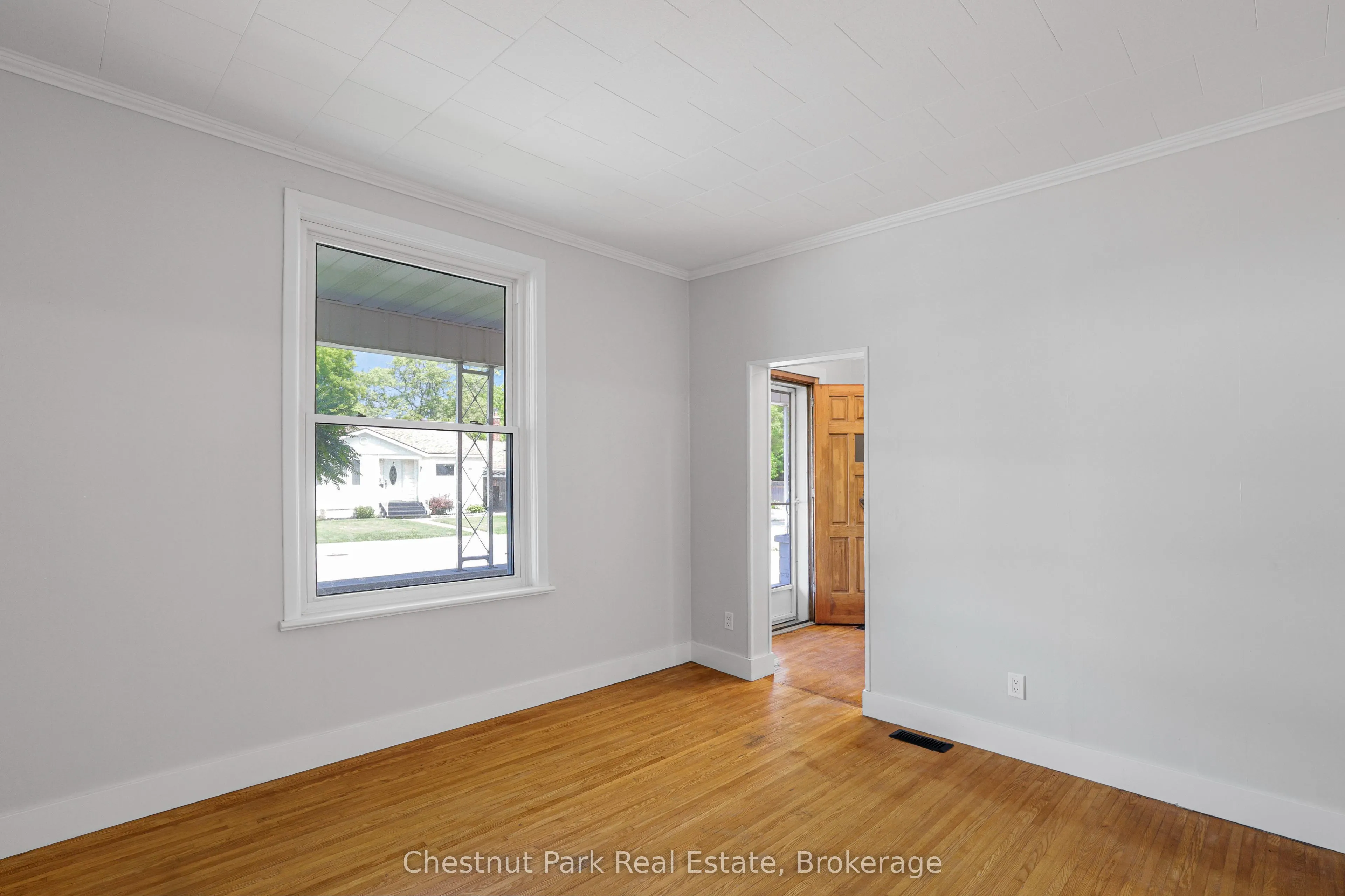 435 13th Street W