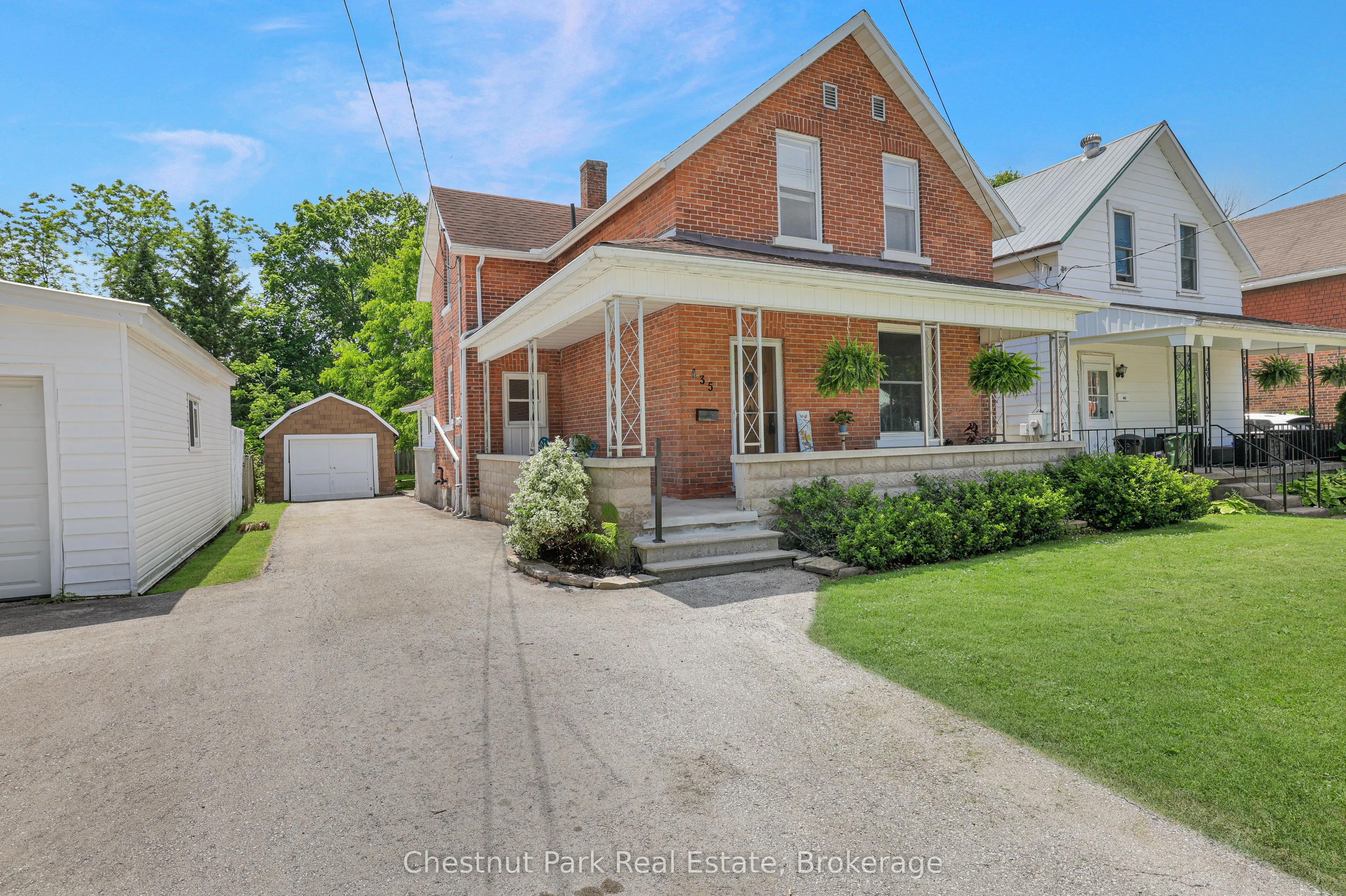 435 13th Street W