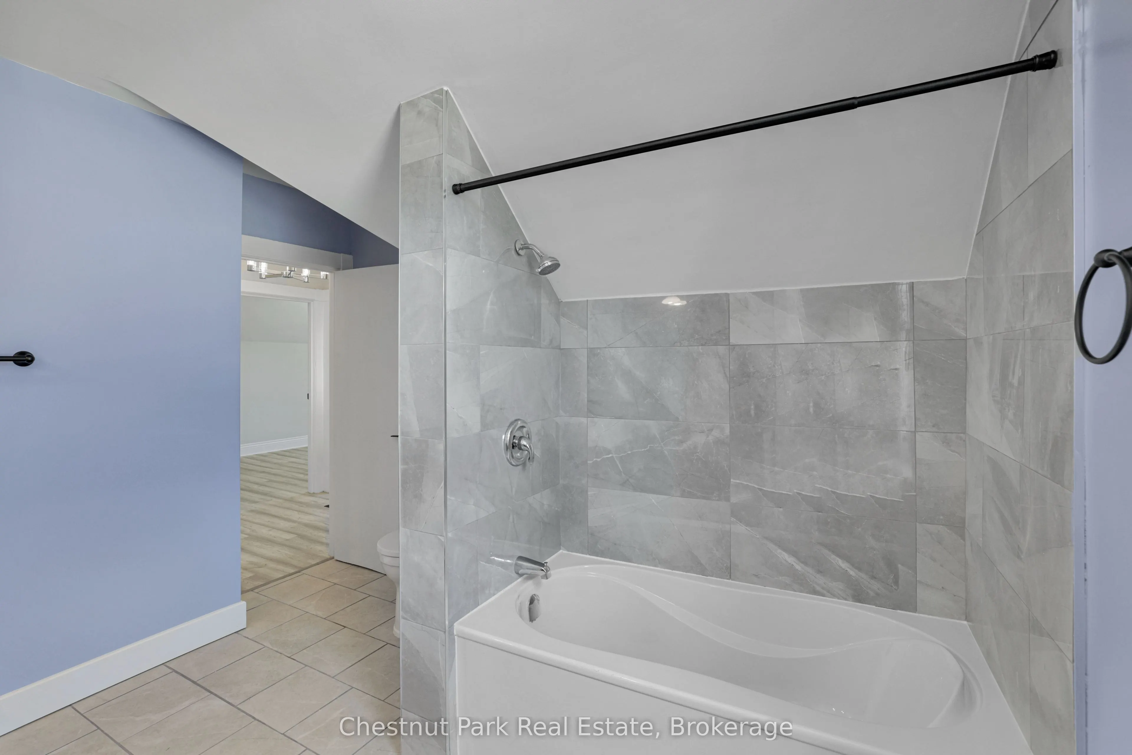 435 13th Street W