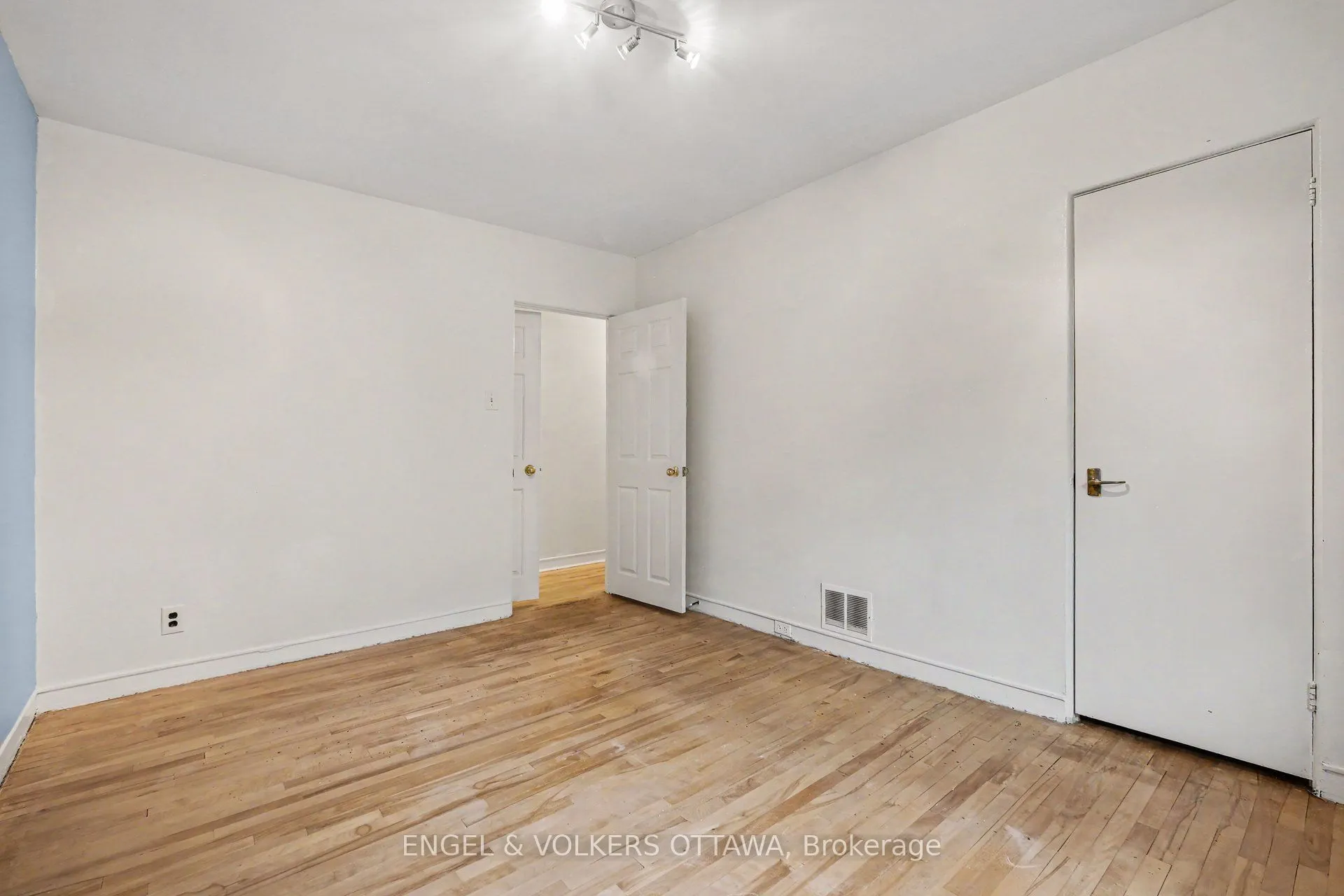 325 Summit Avenue