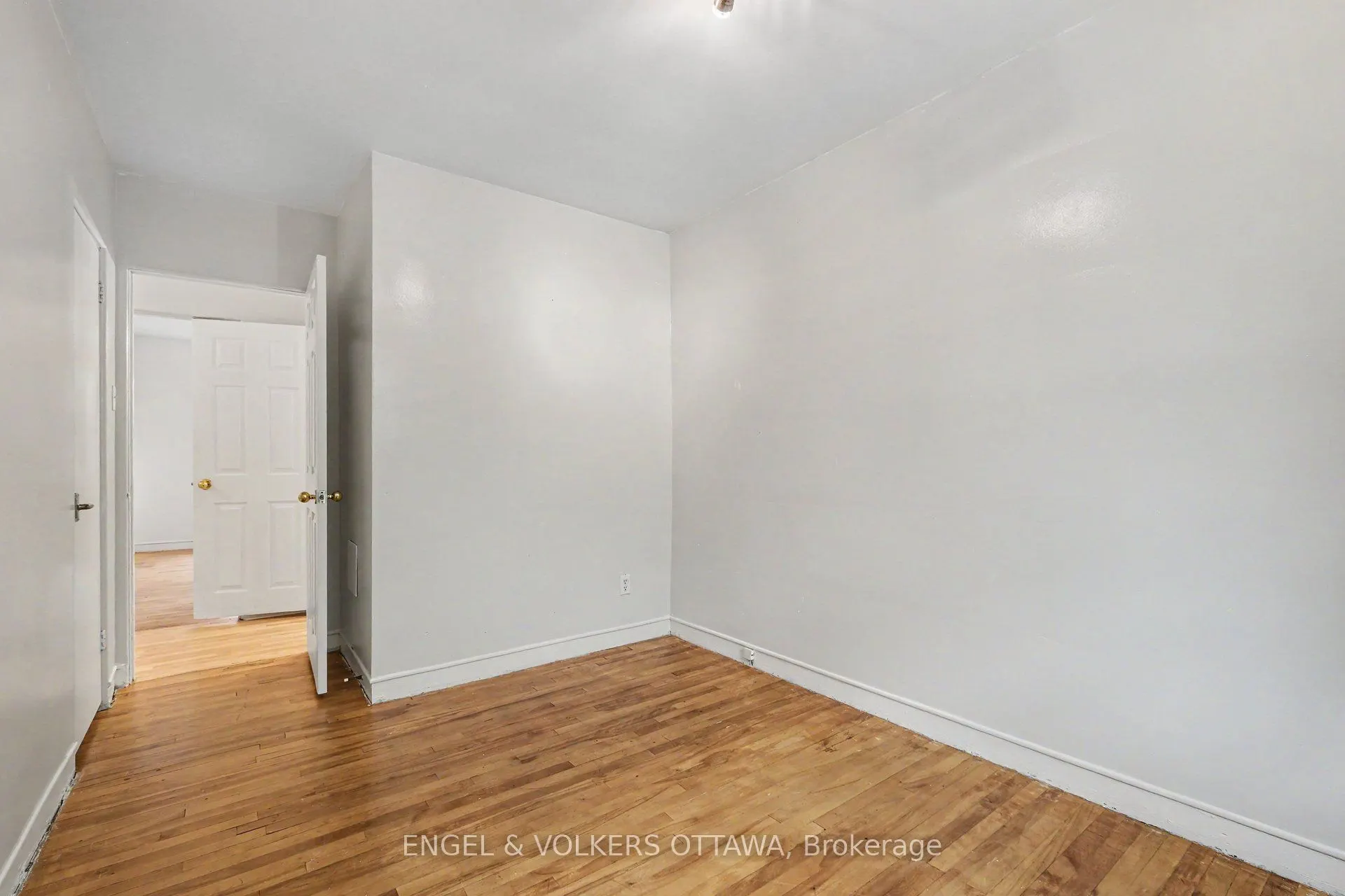 325 Summit Avenue