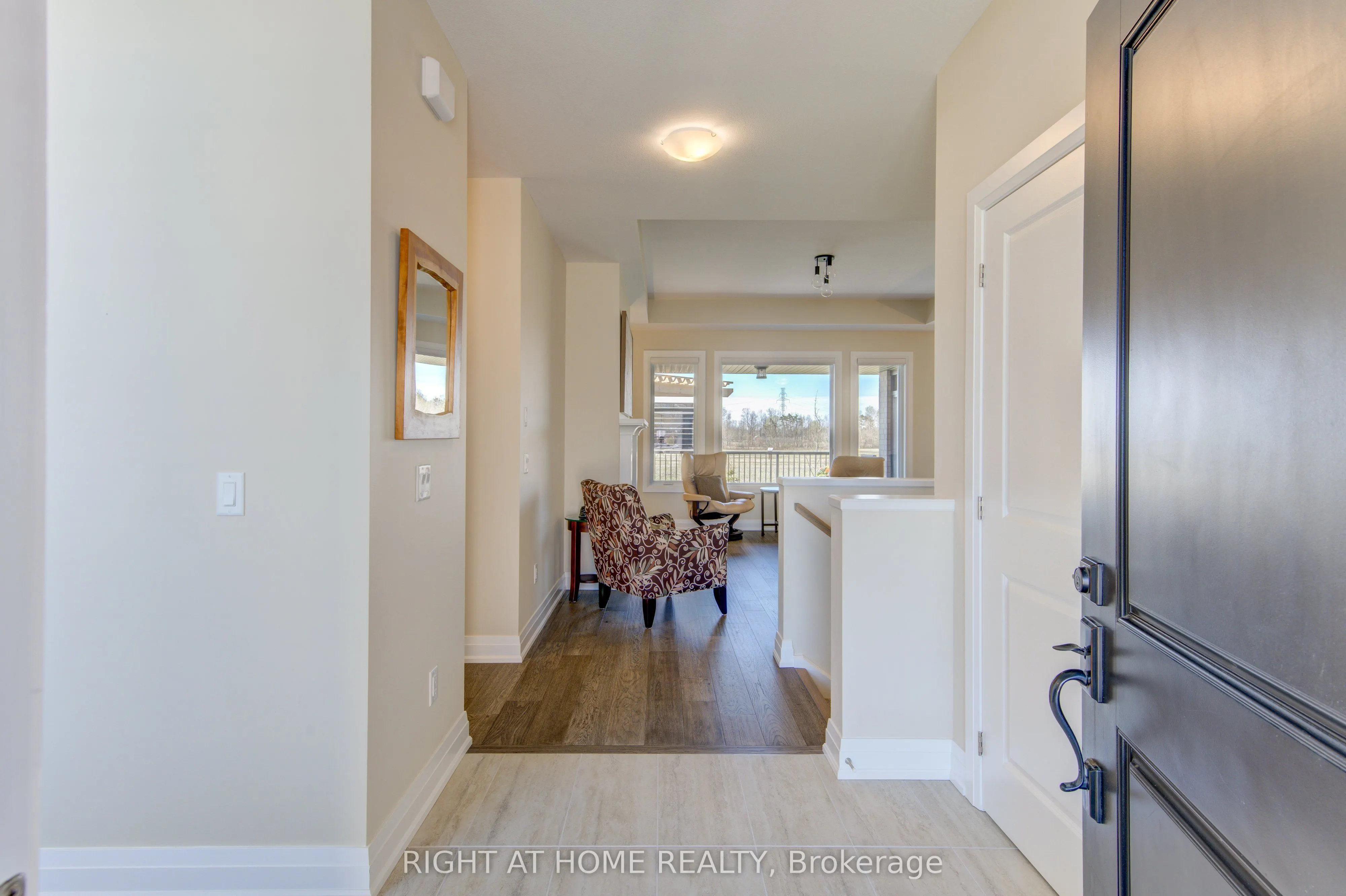 2043 LOCKWOOD Crescent