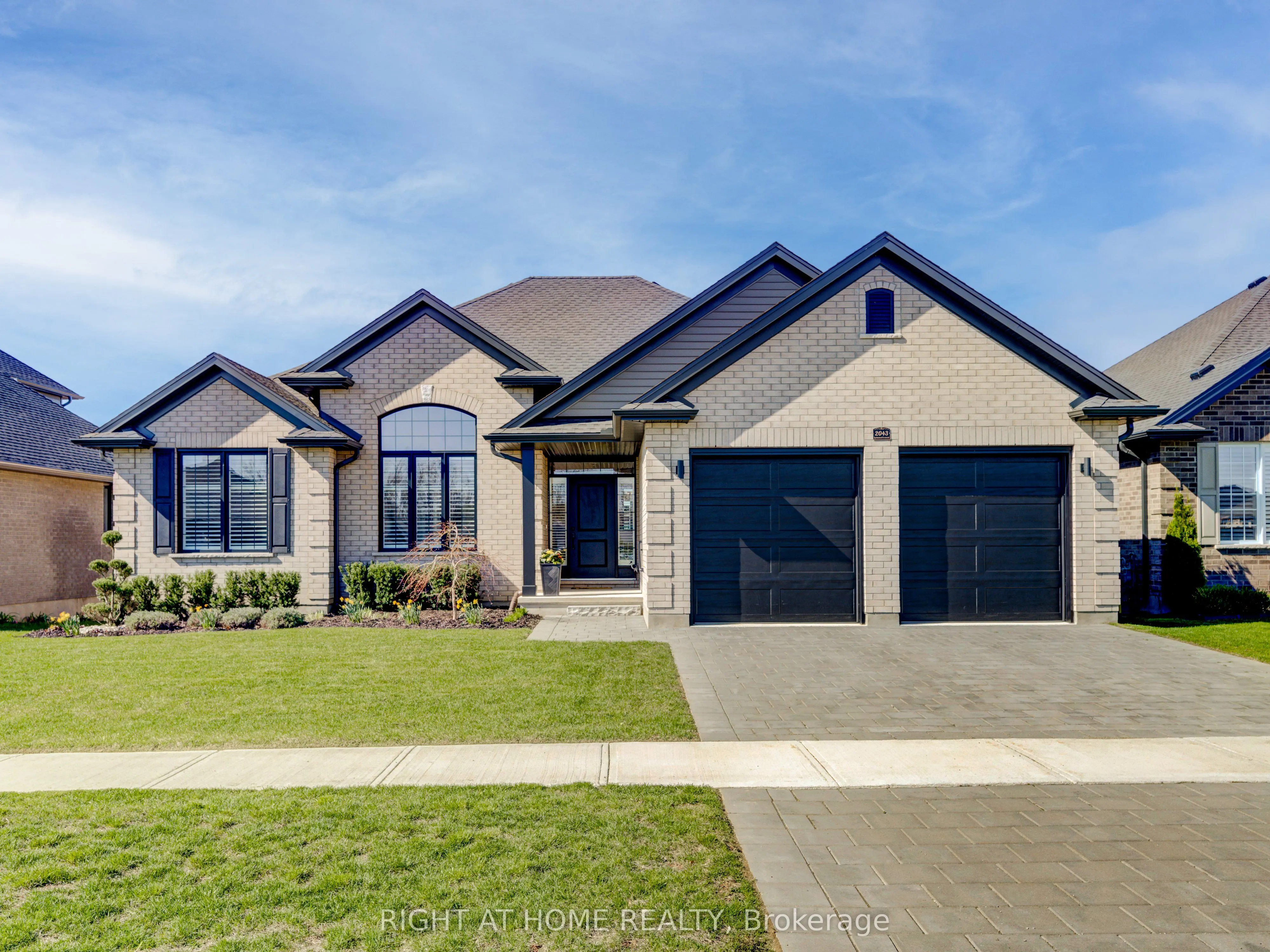 2043 LOCKWOOD Crescent