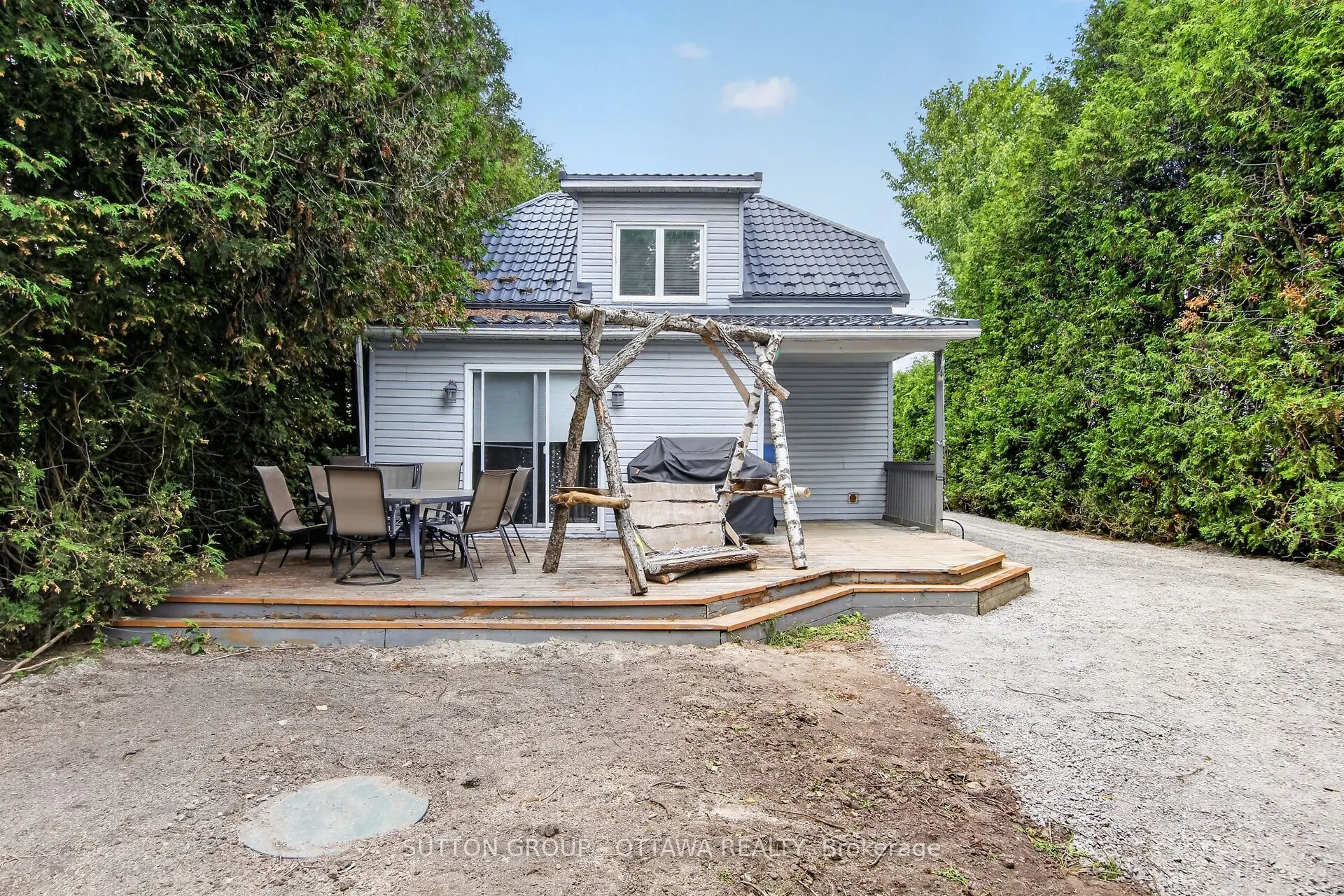 2172 Laval Street