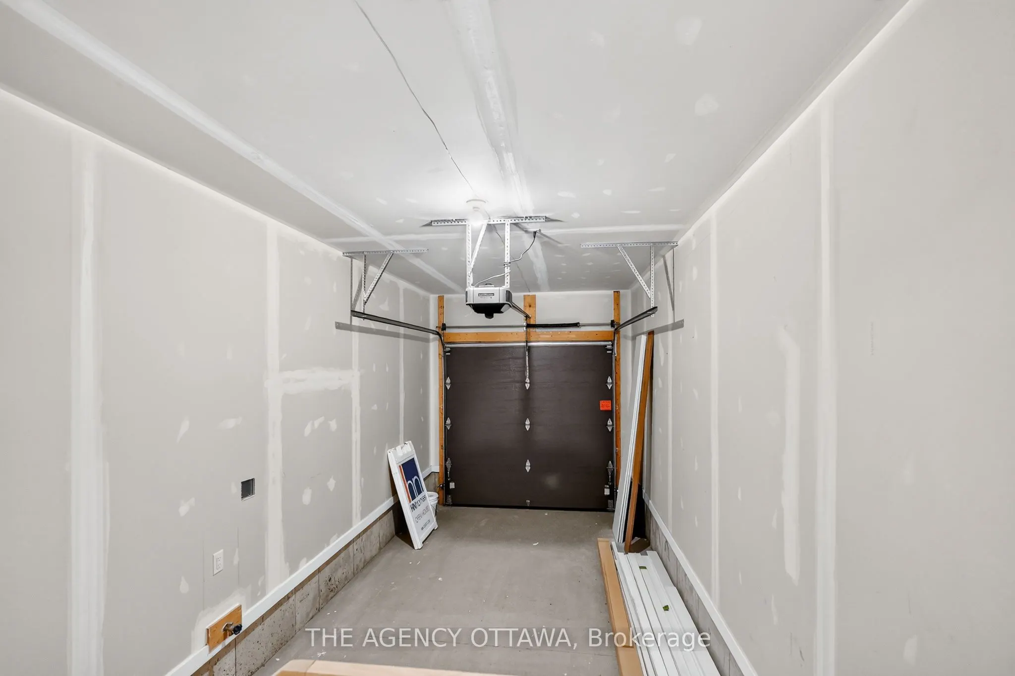 1005 Kitigan Grove