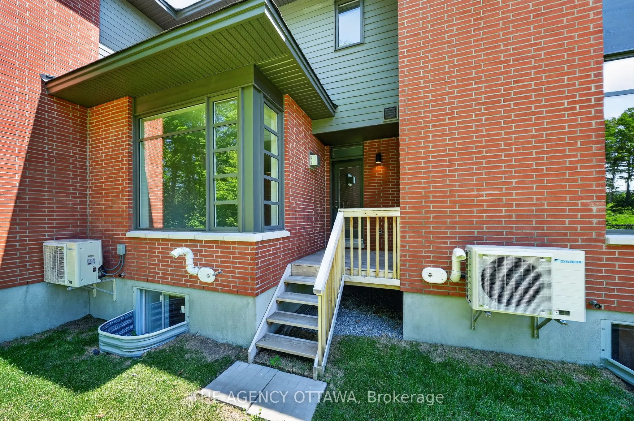 1005 Kitigan Grove